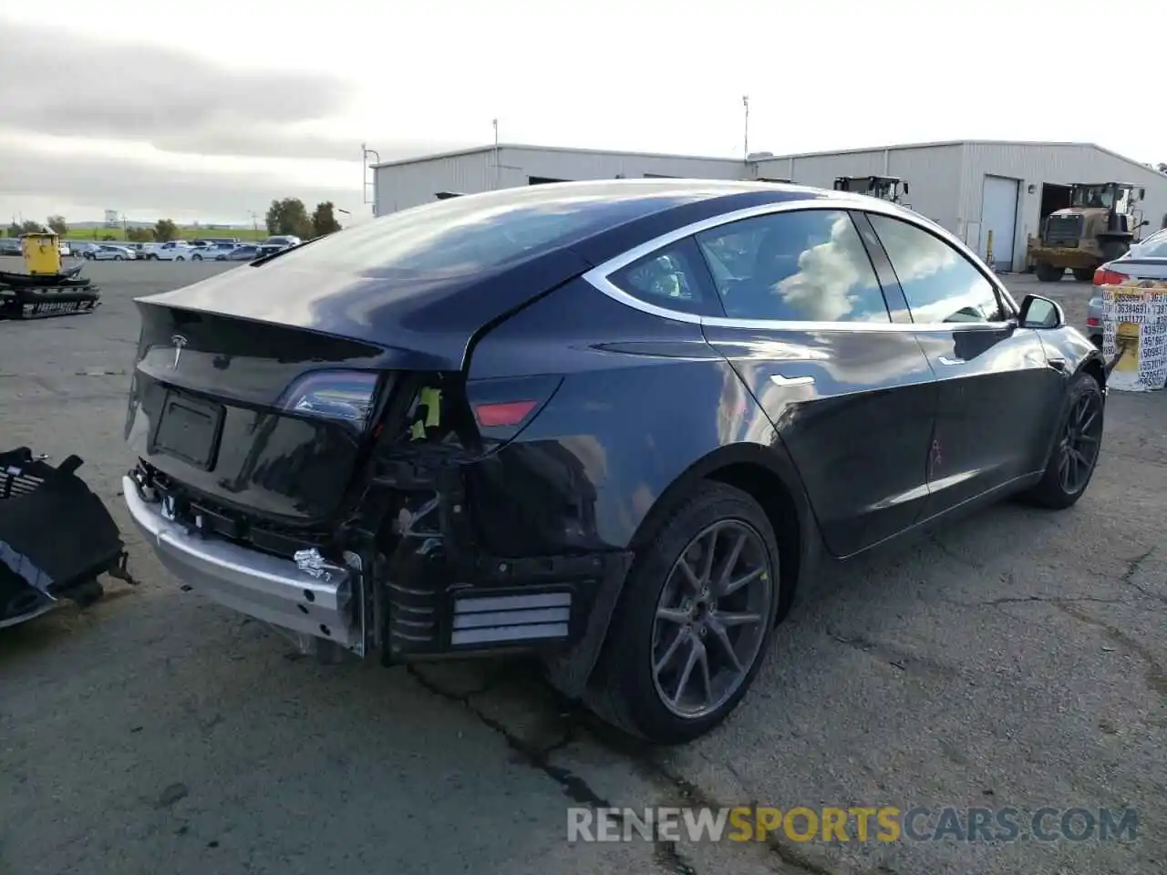 4 Photograph of a damaged car 5YJ3E1EA8LF643806 TESLA MODEL 3 2020