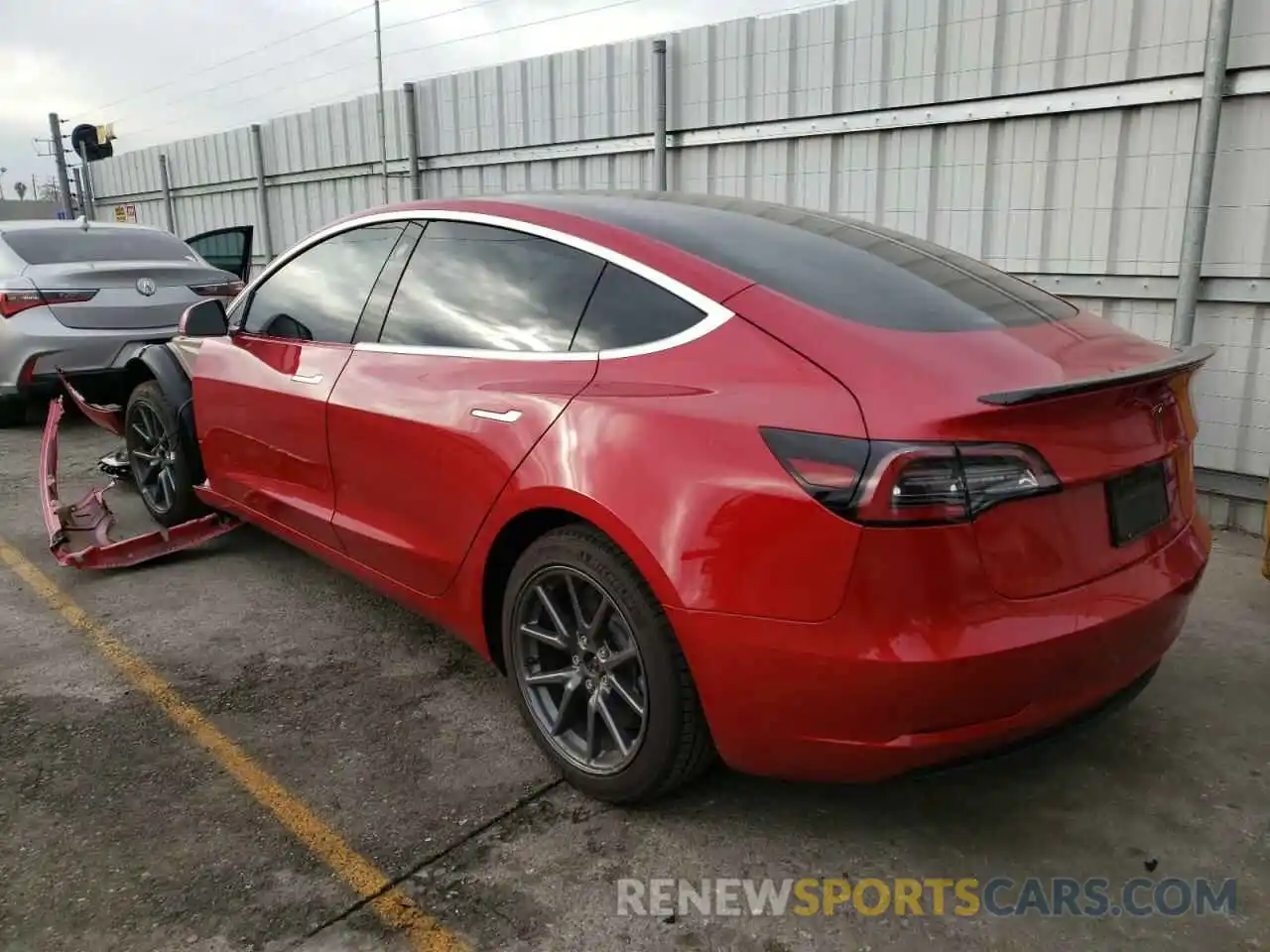 3 Photograph of a damaged car 5YJ3E1EA8LF644535 TESLA MODEL 3 2020