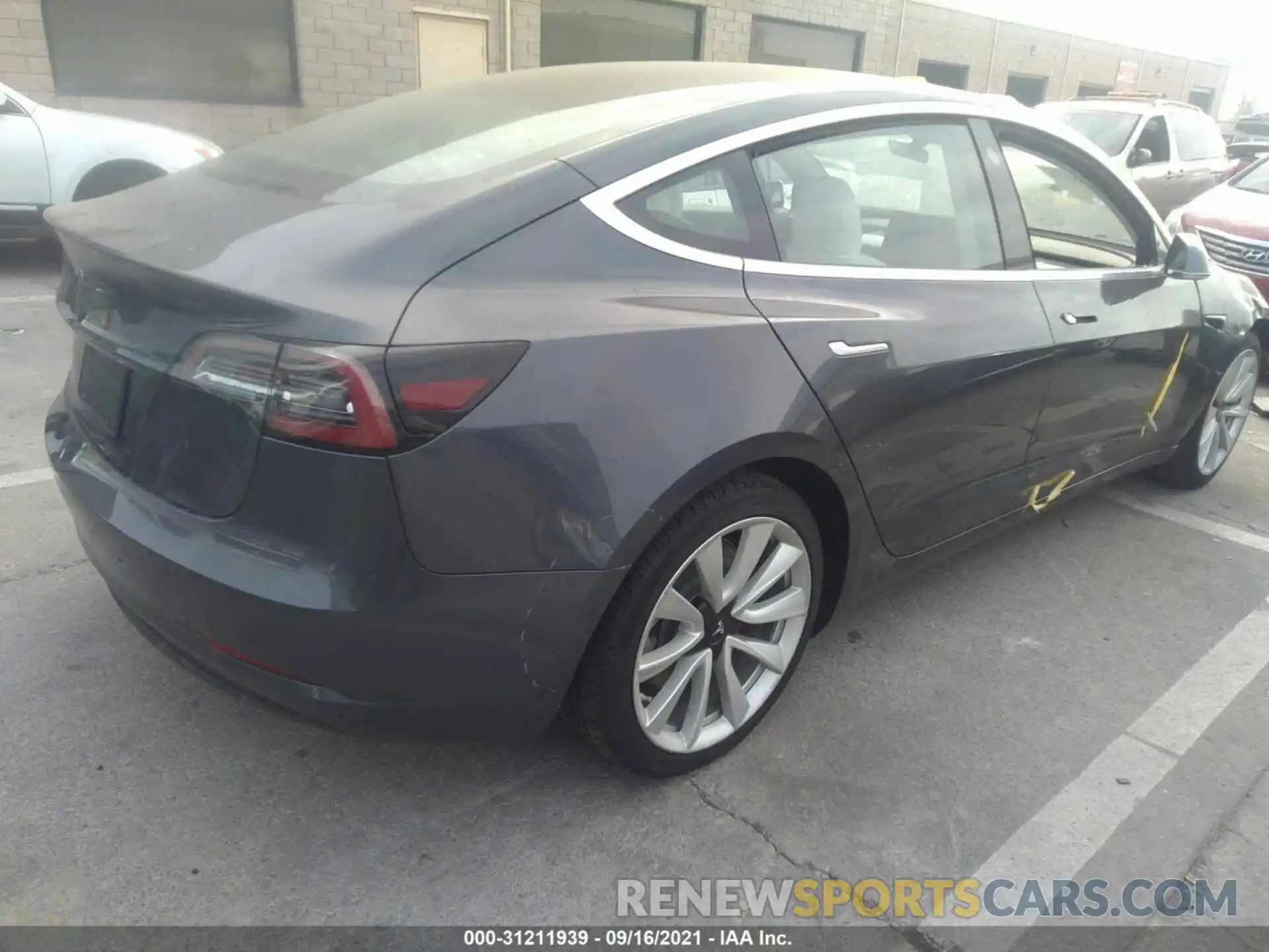 4 Photograph of a damaged car 5YJ3E1EA8LF662632 TESLA MODEL 3 2020