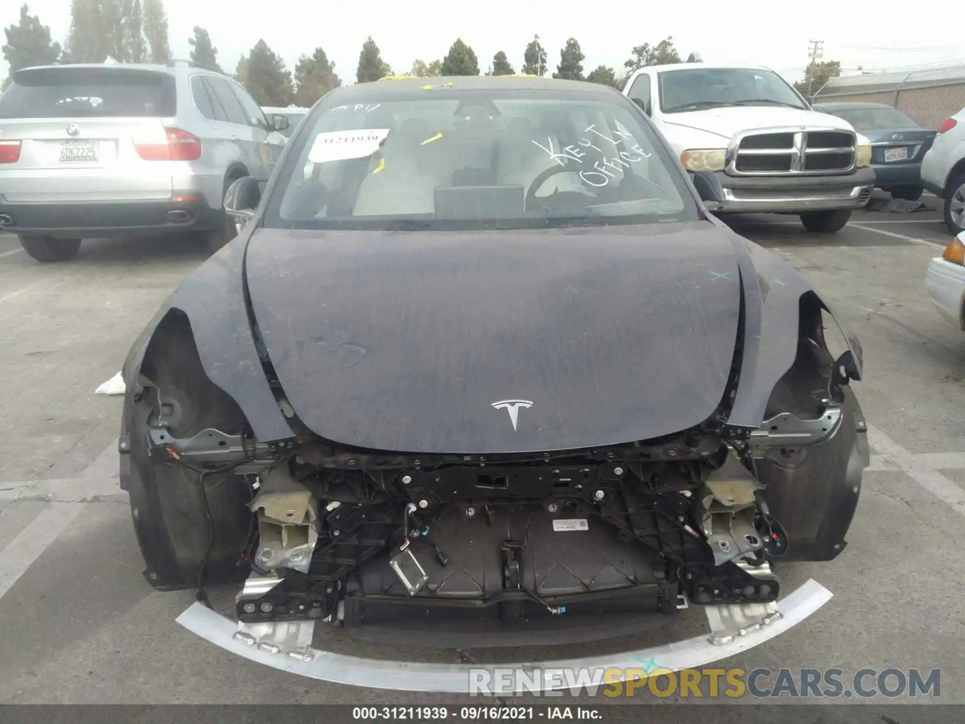 6 Photograph of a damaged car 5YJ3E1EA8LF662632 TESLA MODEL 3 2020