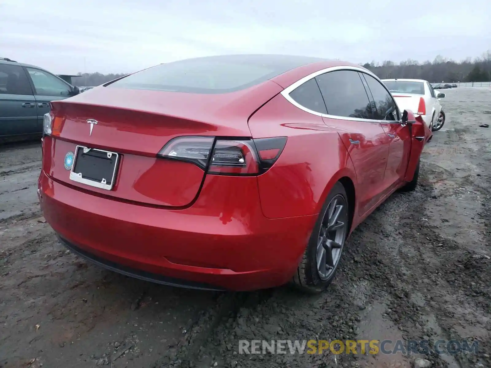 4 Photograph of a damaged car 5YJ3E1EA8LF705690 TESLA MODEL 3 2020