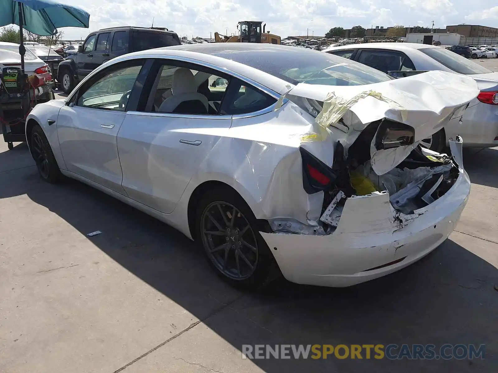 3 Photograph of a damaged car 5YJ3E1EA8LF718150 TESLA MODEL 3 2020