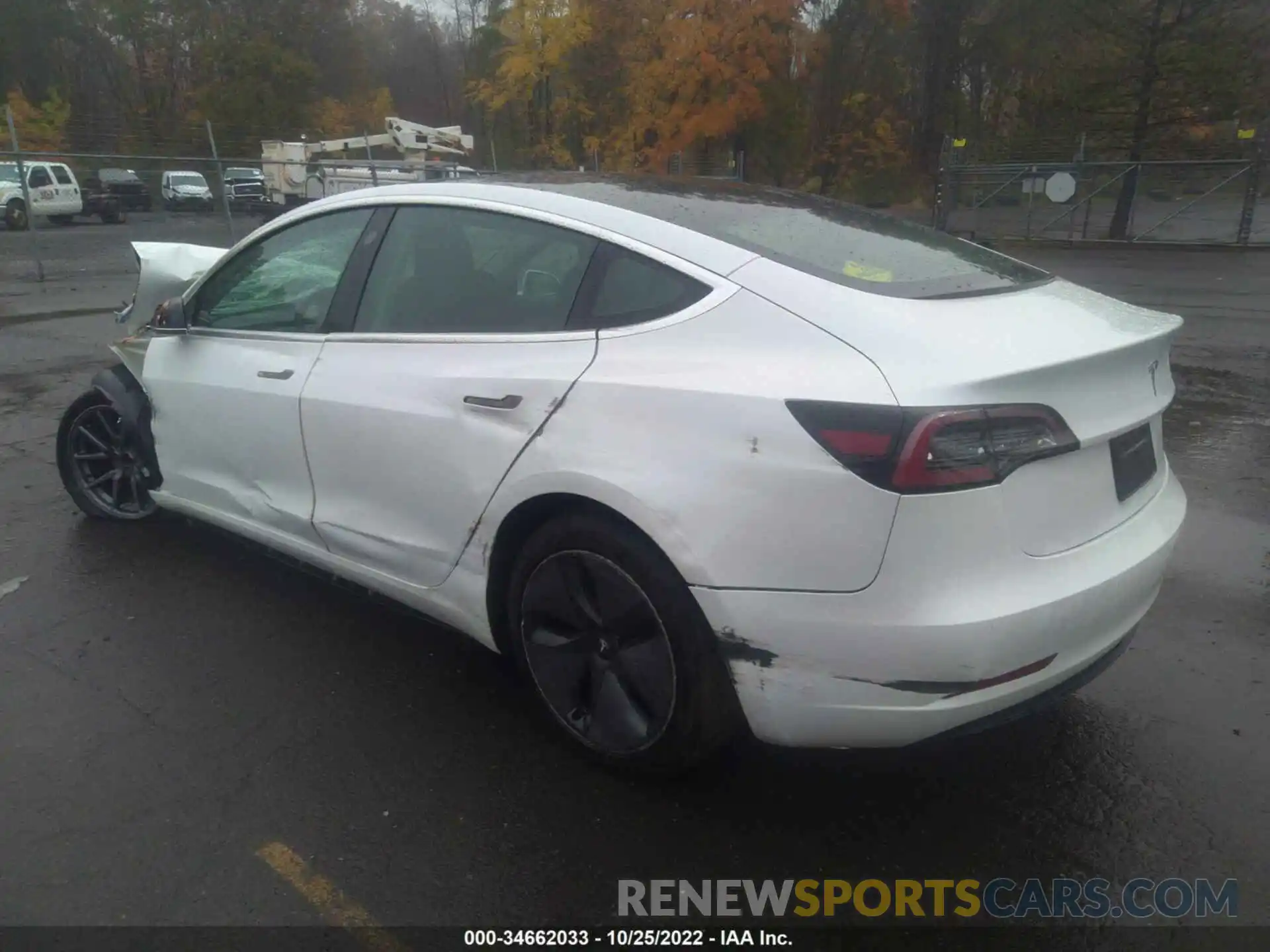 3 Photograph of a damaged car 5YJ3E1EA8LF737345 TESLA MODEL 3 2020