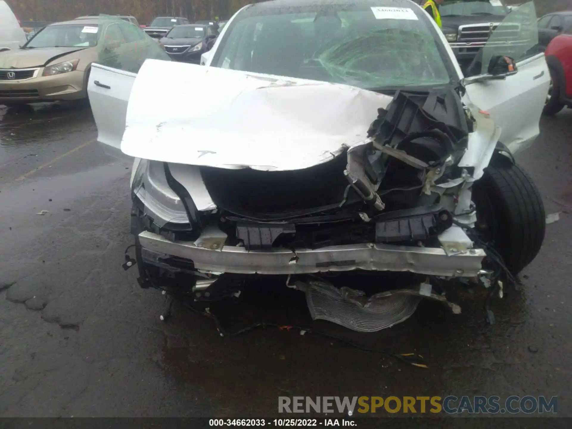 6 Photograph of a damaged car 5YJ3E1EA8LF737345 TESLA MODEL 3 2020