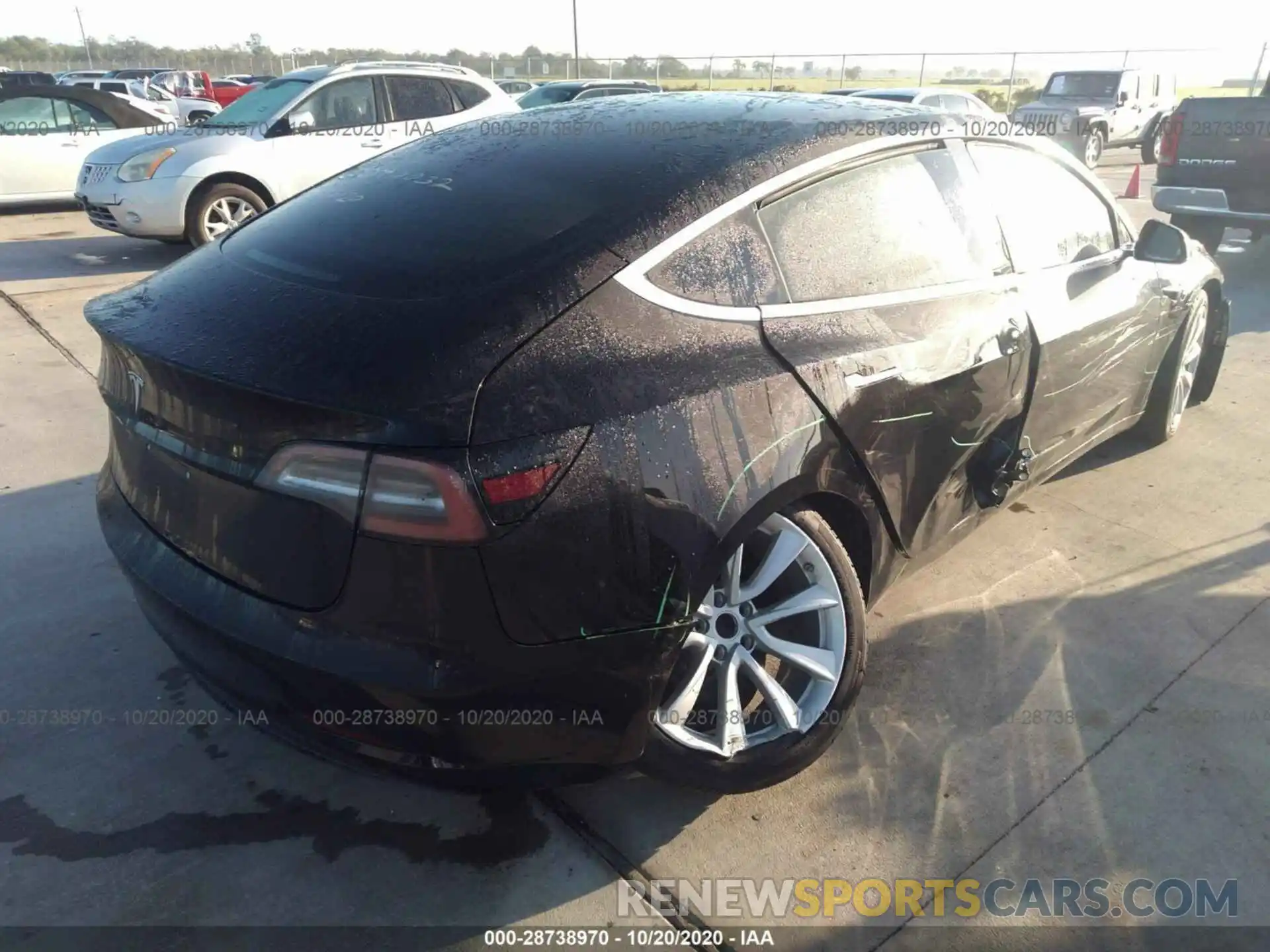 4 Photograph of a damaged car 5YJ3E1EA8LF737877 TESLA MODEL 3 2020