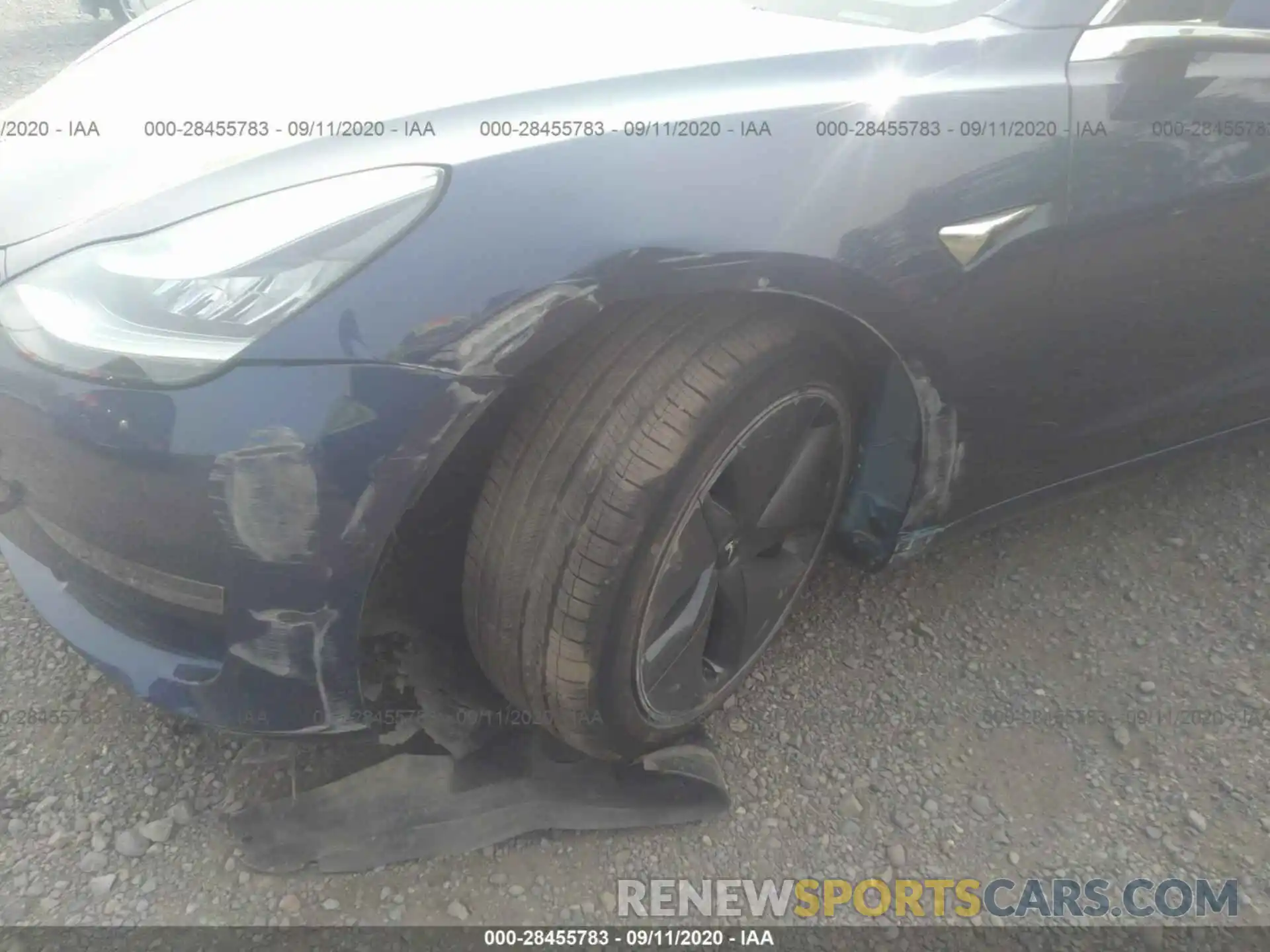 6 Photograph of a damaged car 5YJ3E1EA8LF739726 TESLA MODEL 3 2020