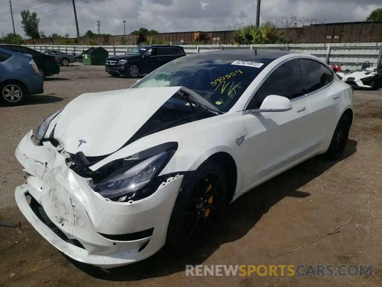 2 Photograph of a damaged car 5YJ3E1EA8LF745011 TESLA MODEL 3 2020