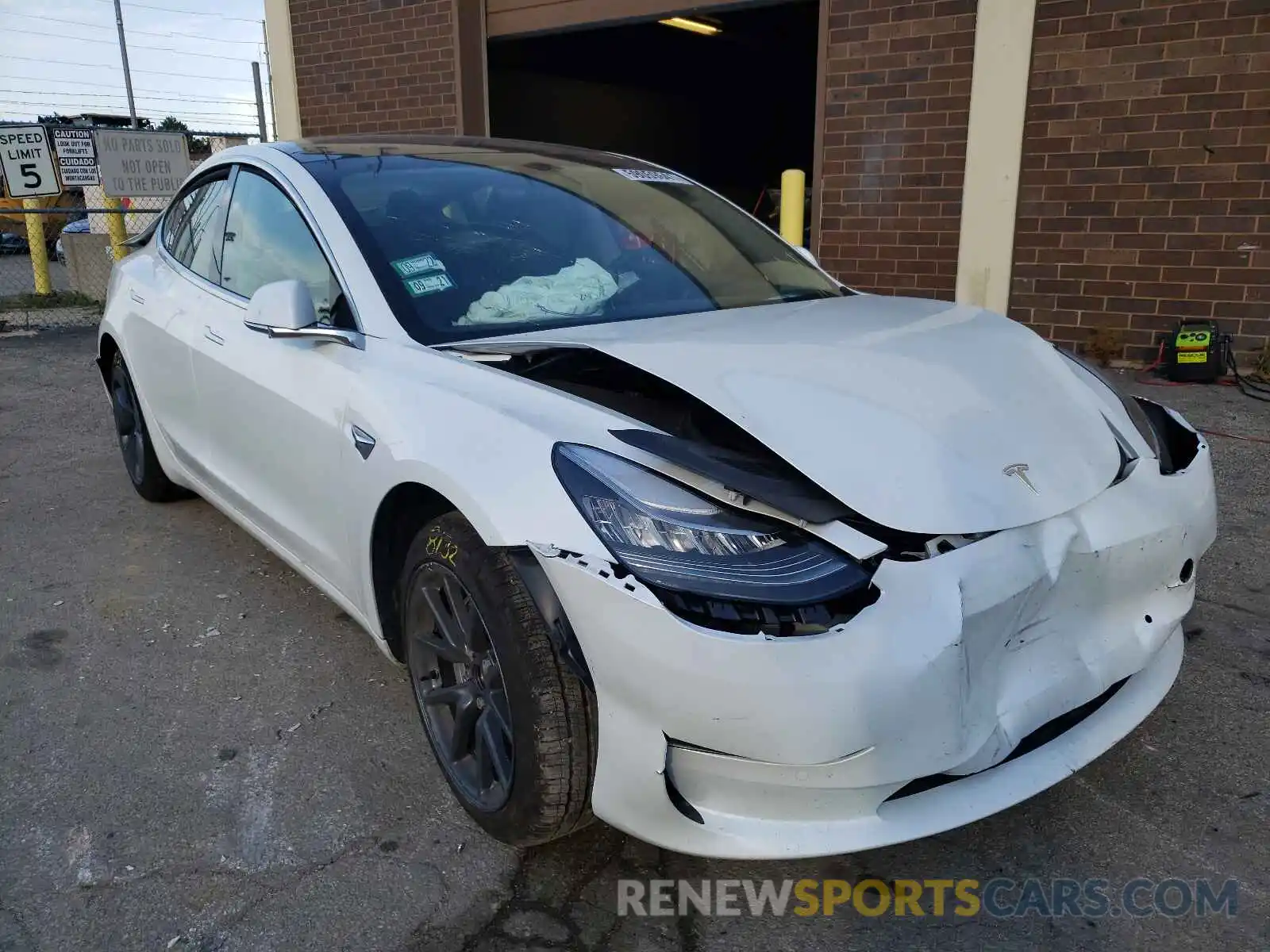 1 Photograph of a damaged car 5YJ3E1EA8LF745378 TESLA MODEL 3 2020