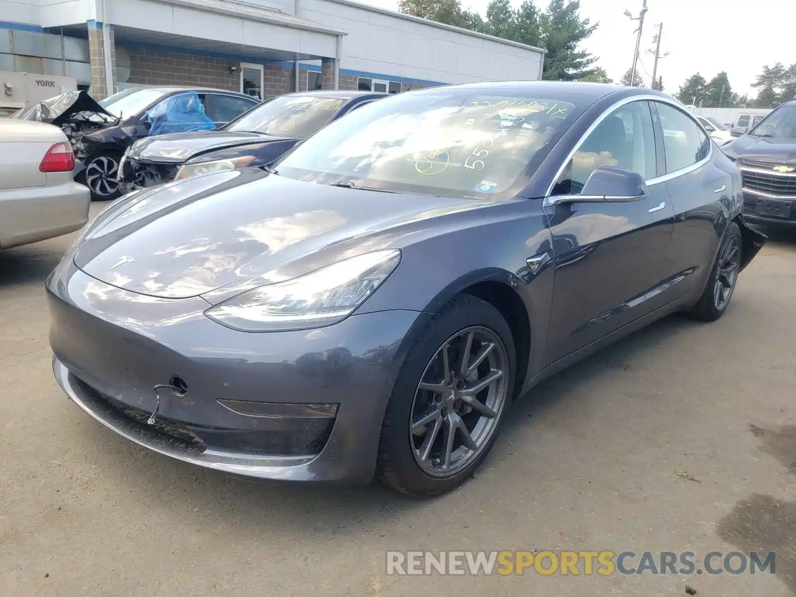 2 Photograph of a damaged car 5YJ3E1EA8LF784813 TESLA MODEL 3 2020