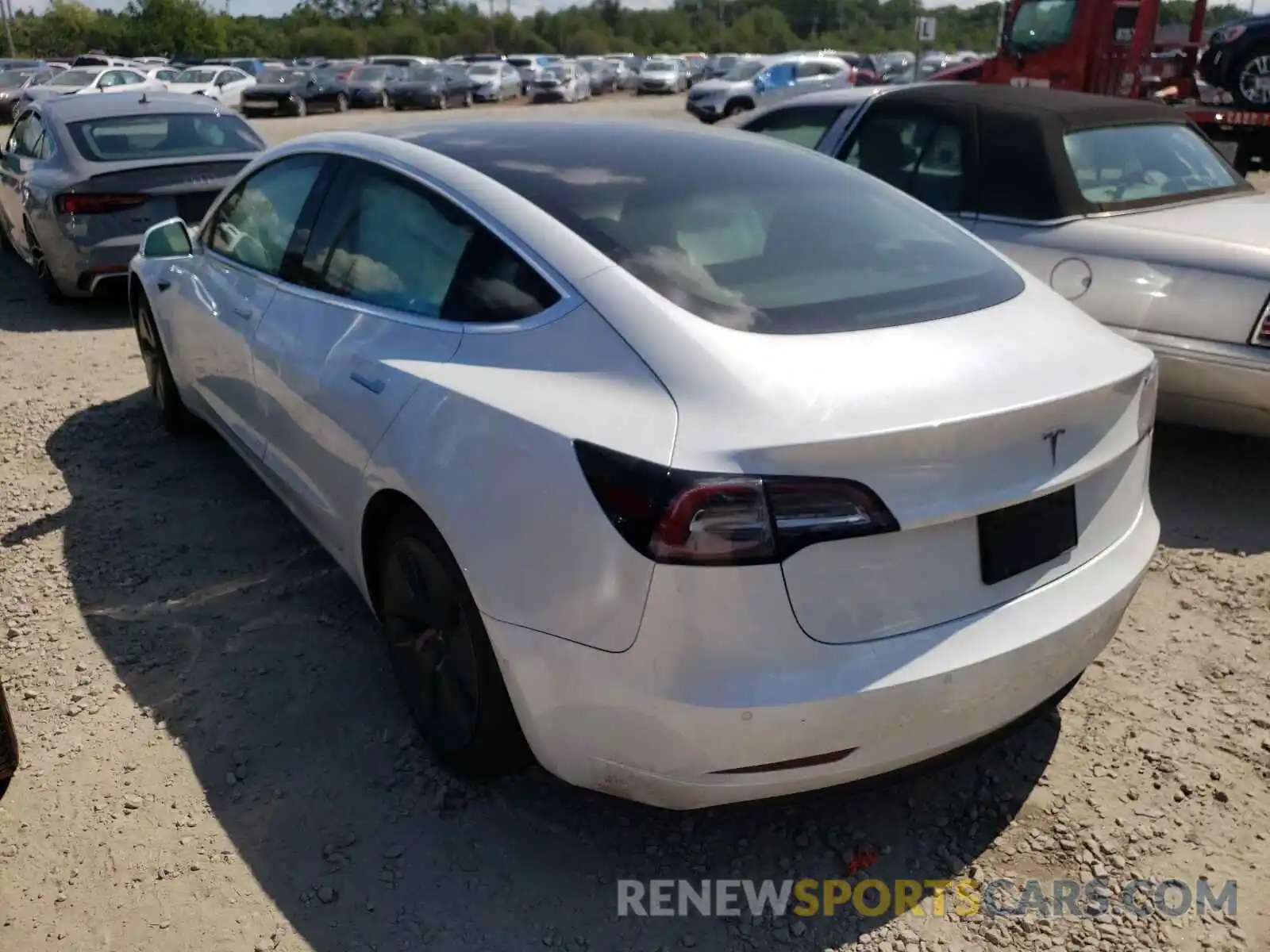 3 Photograph of a damaged car 5YJ3E1EA8LF785198 TESLA MODEL 3 2020