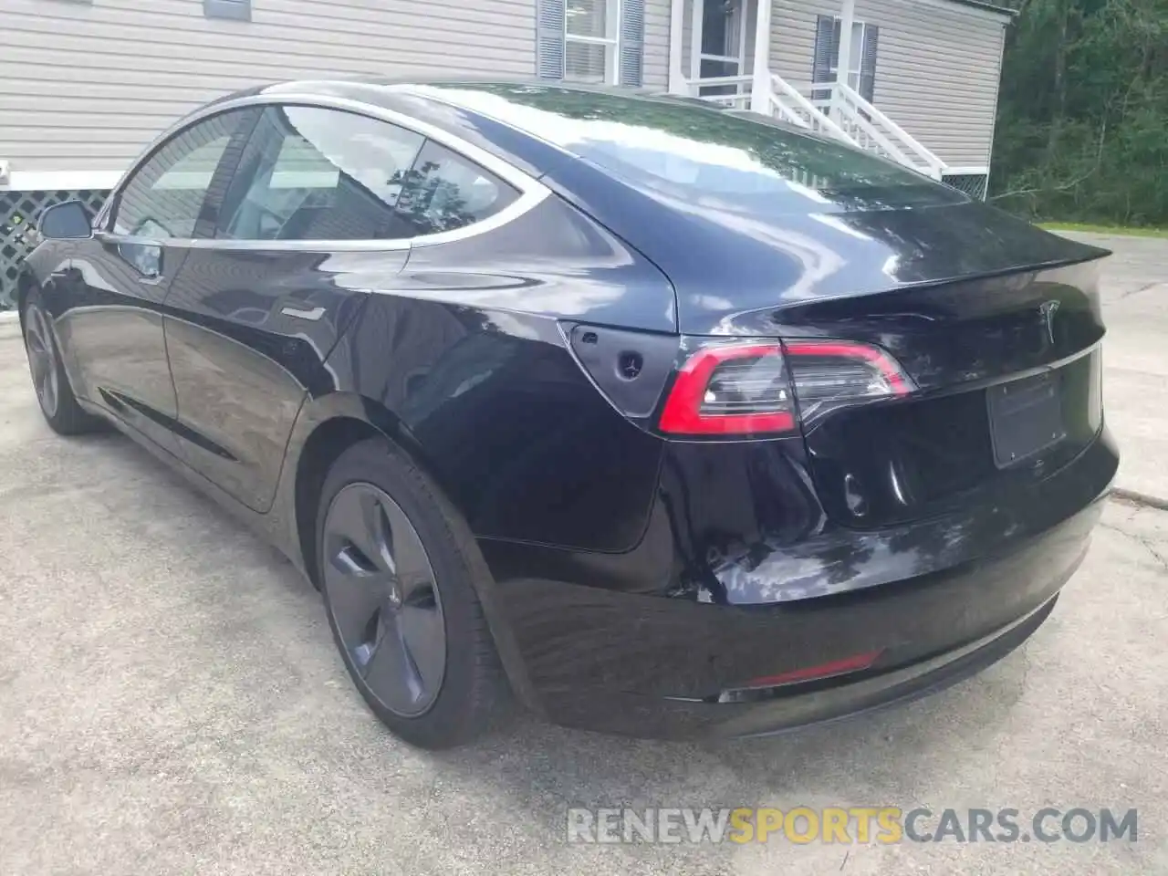 3 Photograph of a damaged car 5YJ3E1EA8LF792202 TESLA MODEL 3 2020