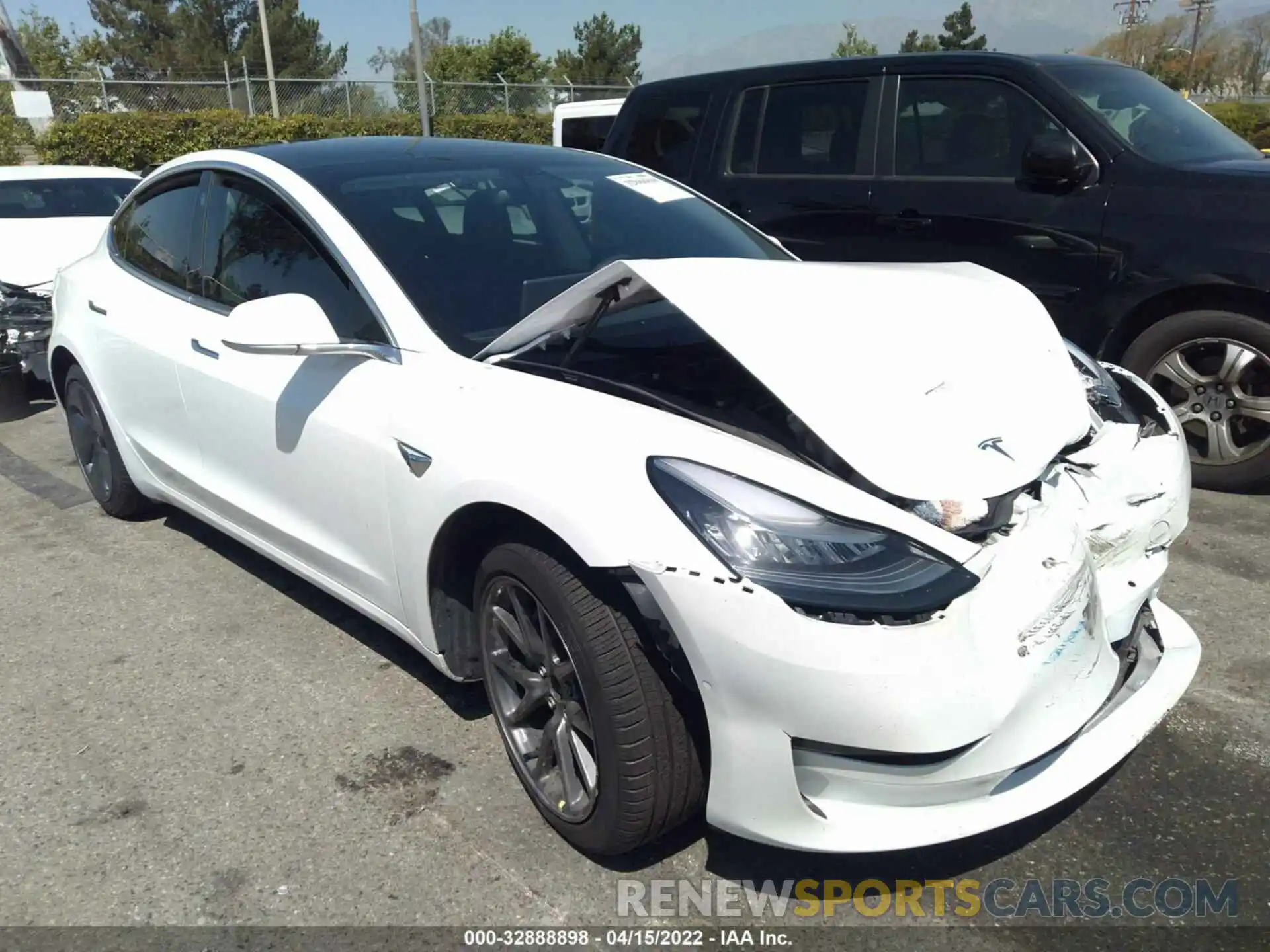 1 Photograph of a damaged car 5YJ3E1EA8LF798534 TESLA MODEL 3 2020