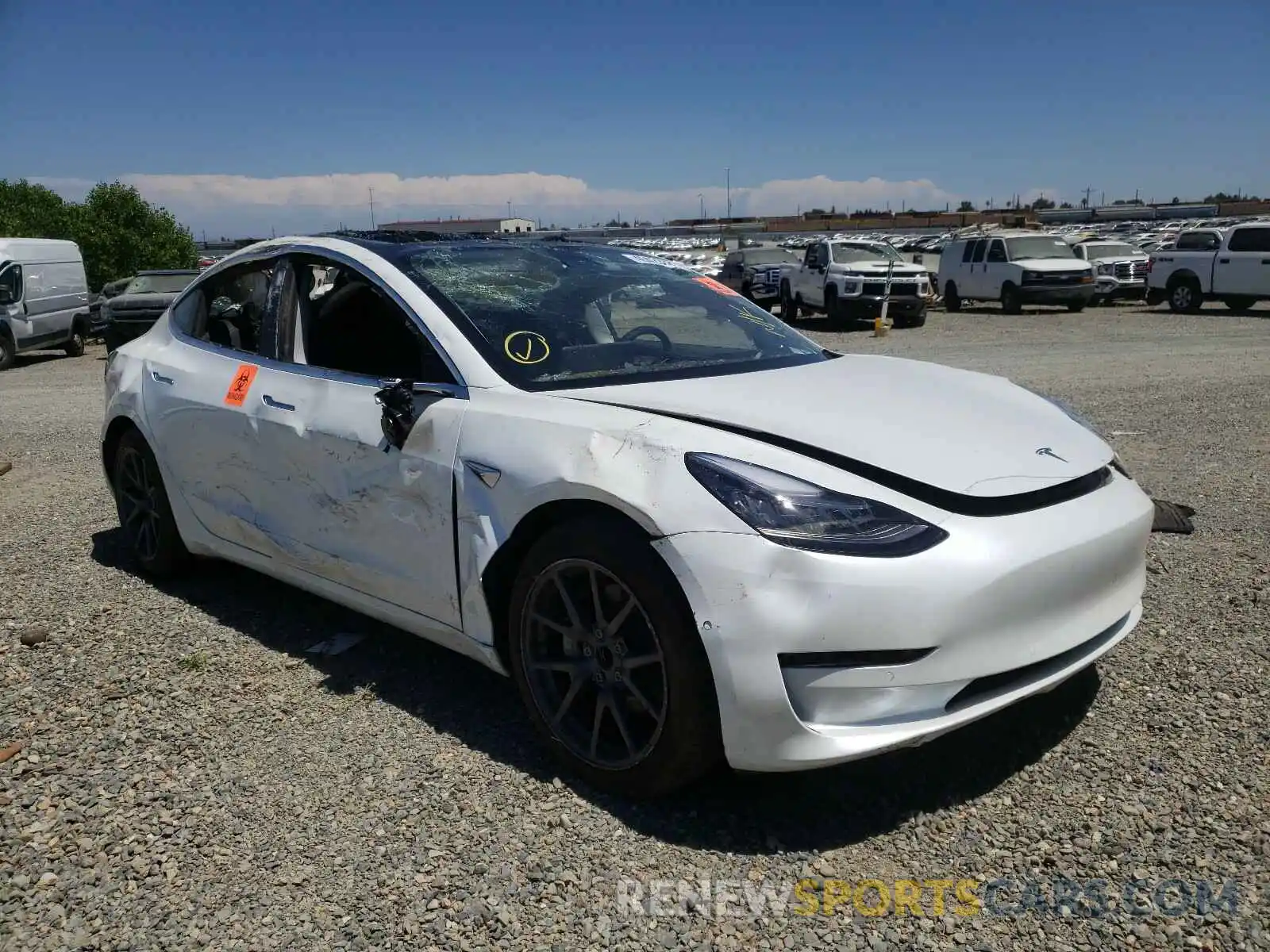 1 Photograph of a damaged car 5YJ3E1EA8LF807491 TESLA MODEL 3 2020