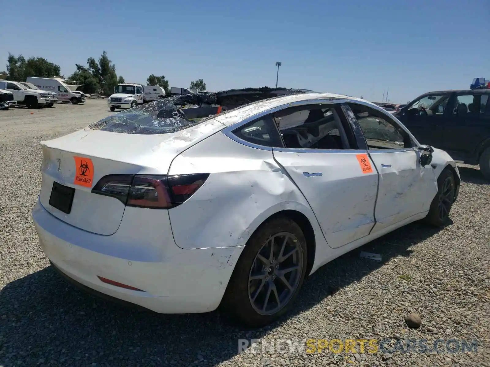 4 Фотография поврежденного автомобиля 5YJ3E1EA8LF807491 TESLA MODEL 3 2020