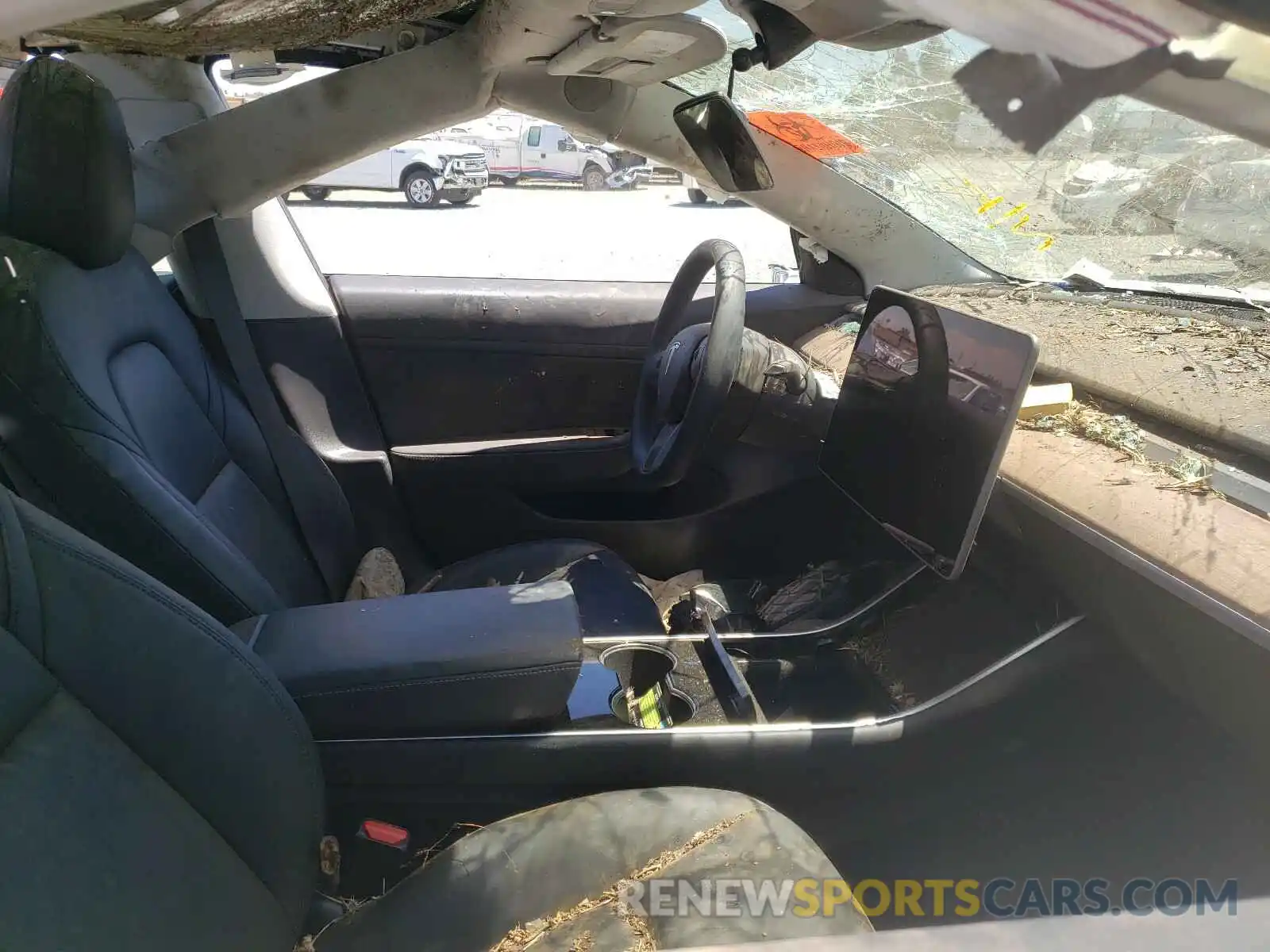 5 Photograph of a damaged car 5YJ3E1EA8LF807491 TESLA MODEL 3 2020