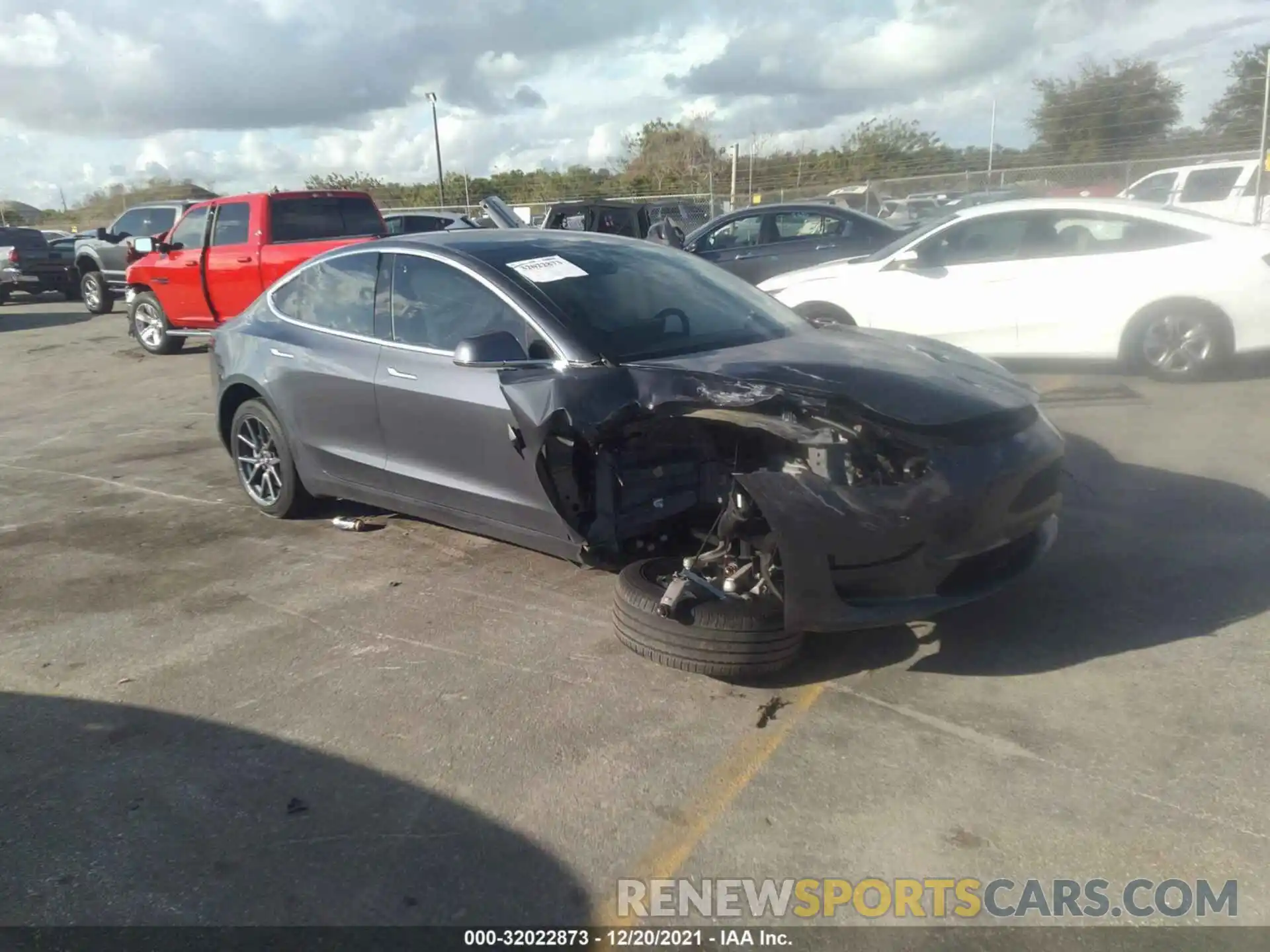 1 Photograph of a damaged car 5YJ3E1EA8LF808446 TESLA MODEL 3 2020