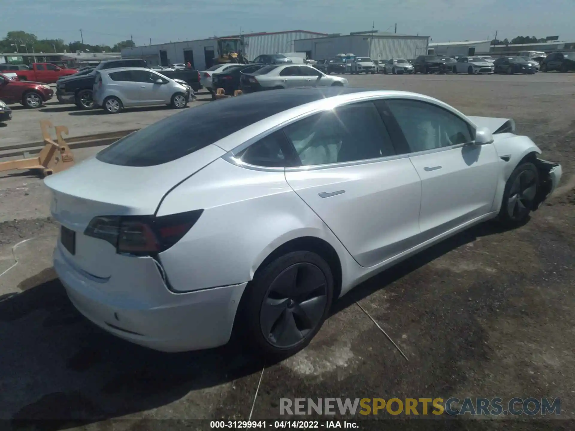 4 Фотография поврежденного автомобиля 5YJ3E1EA9LF504767 TESLA MODEL 3 2020