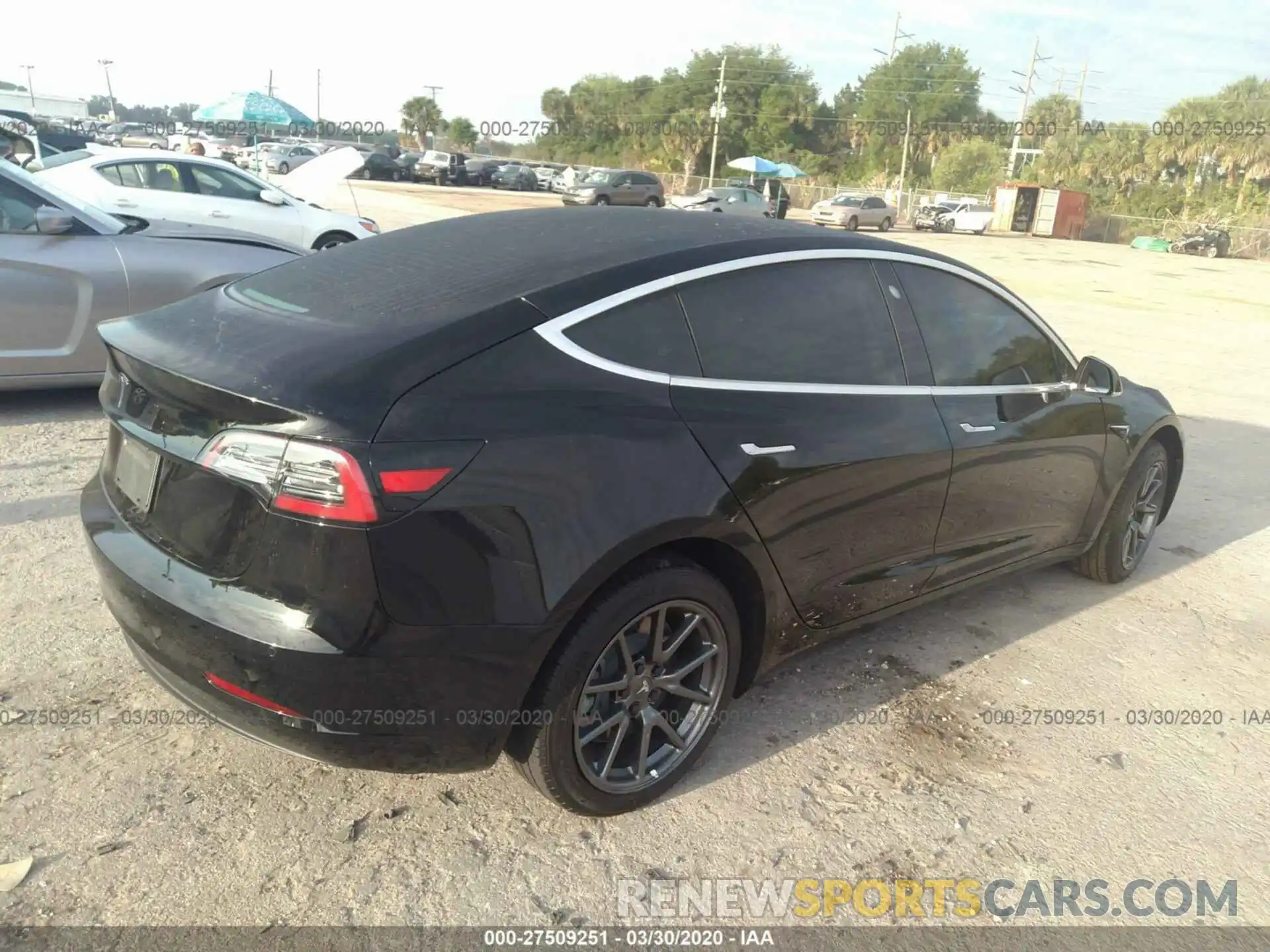 4 Photograph of a damaged car 5YJ3E1EA9LF505000 TESLA MODEL 3 2020