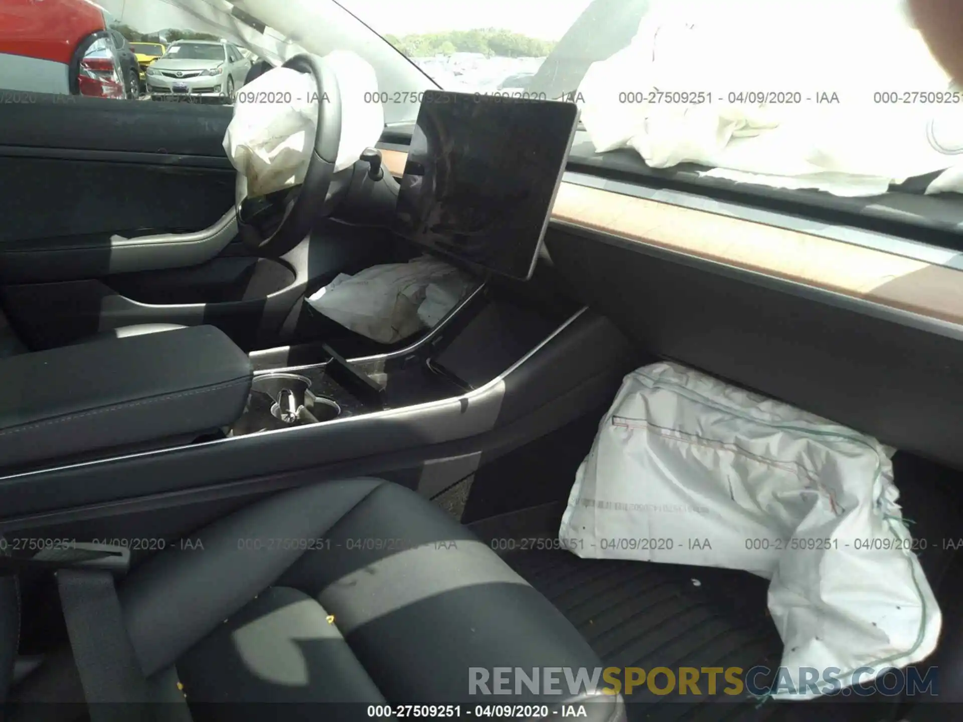 5 Photograph of a damaged car 5YJ3E1EA9LF505000 TESLA MODEL 3 2020