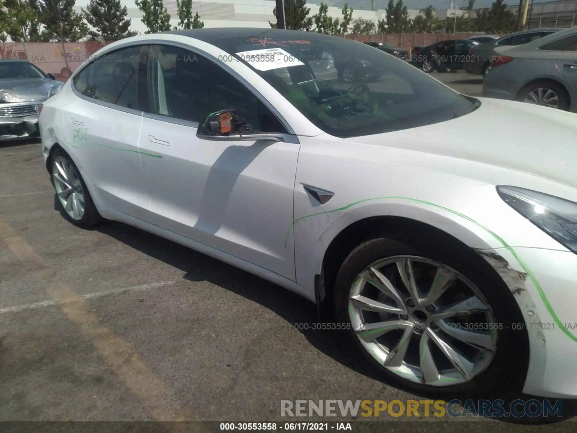 6 Photograph of a damaged car 5YJ3E1EA9LF590971 TESLA MODEL 3 2020