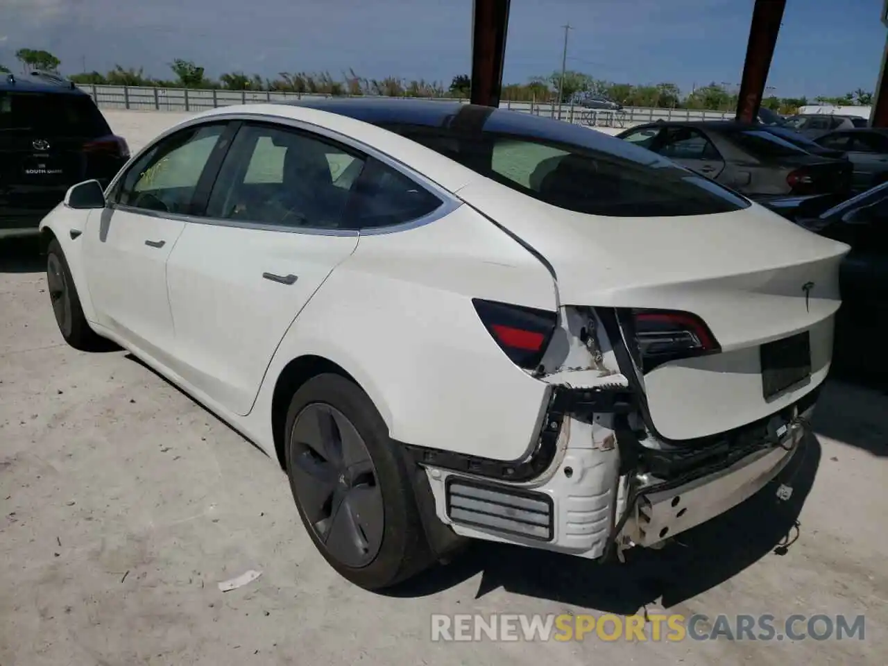 3 Photograph of a damaged car 5YJ3E1EA9LF598049 TESLA MODEL 3 2020