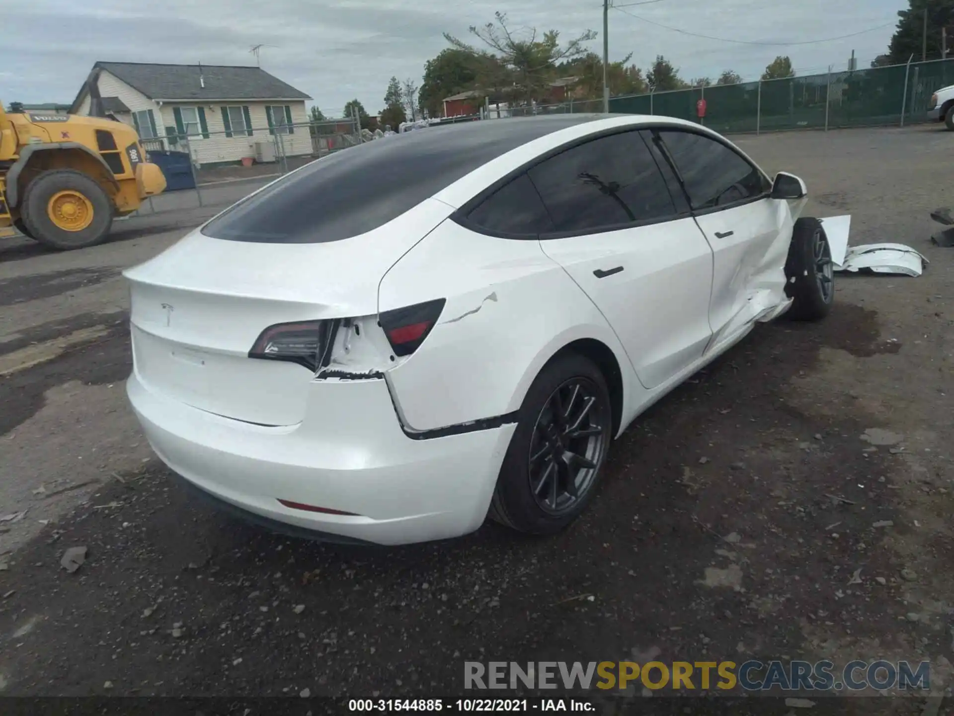 4 Photograph of a damaged car 5YJ3E1EA9LF599010 TESLA MODEL 3 2020