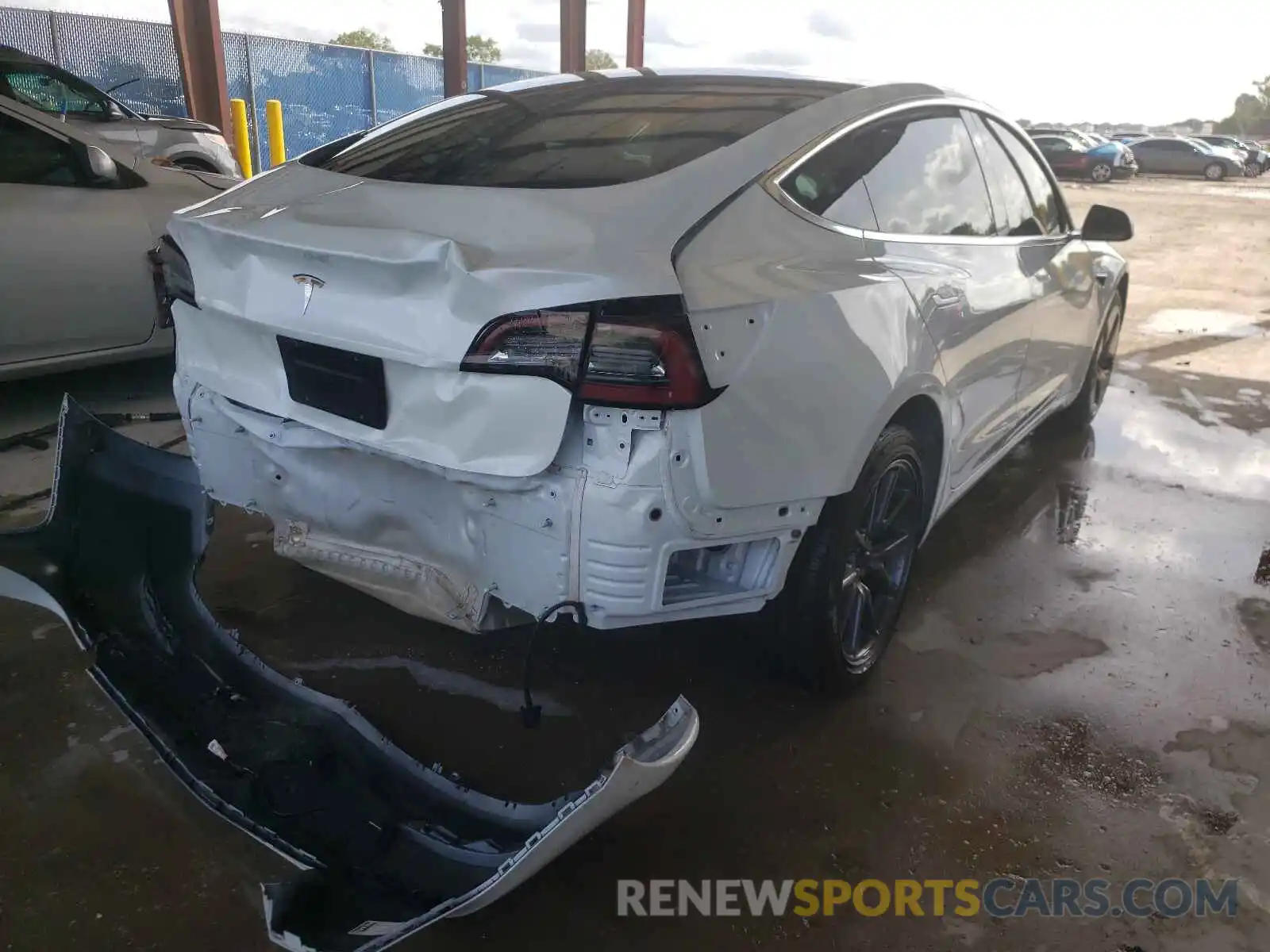 4 Photograph of a damaged car 5YJ3E1EA9LF613178 TESLA MODEL 3 2020