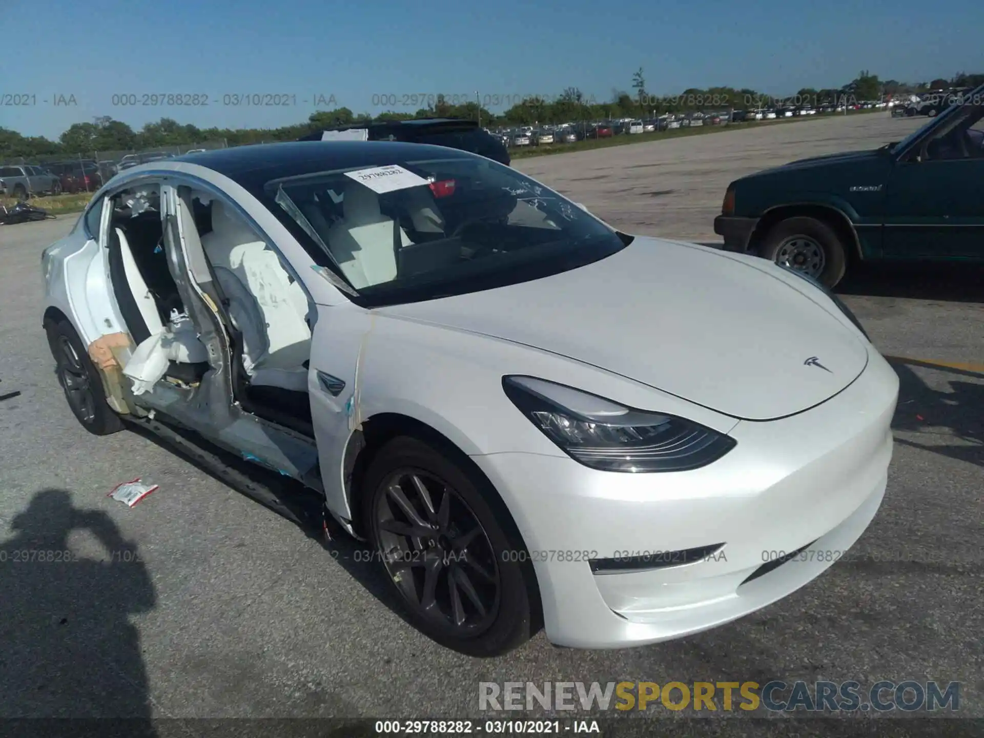 1 Photograph of a damaged car 5YJ3E1EA9LF615206 TESLA MODEL 3 2020