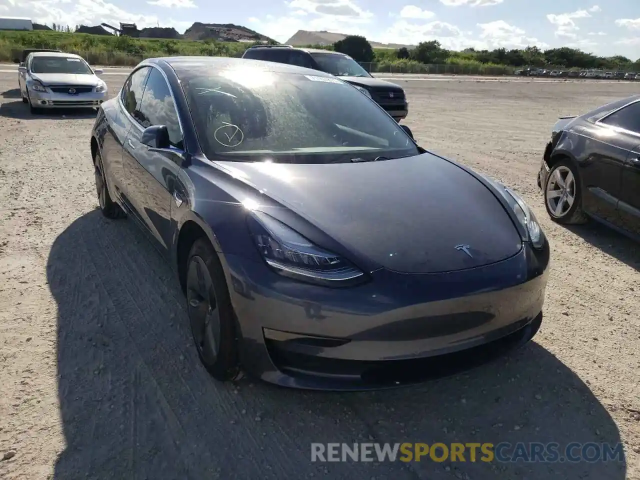 1 Photograph of a damaged car 5YJ3E1EA9LF630708 TESLA MODEL 3 2020