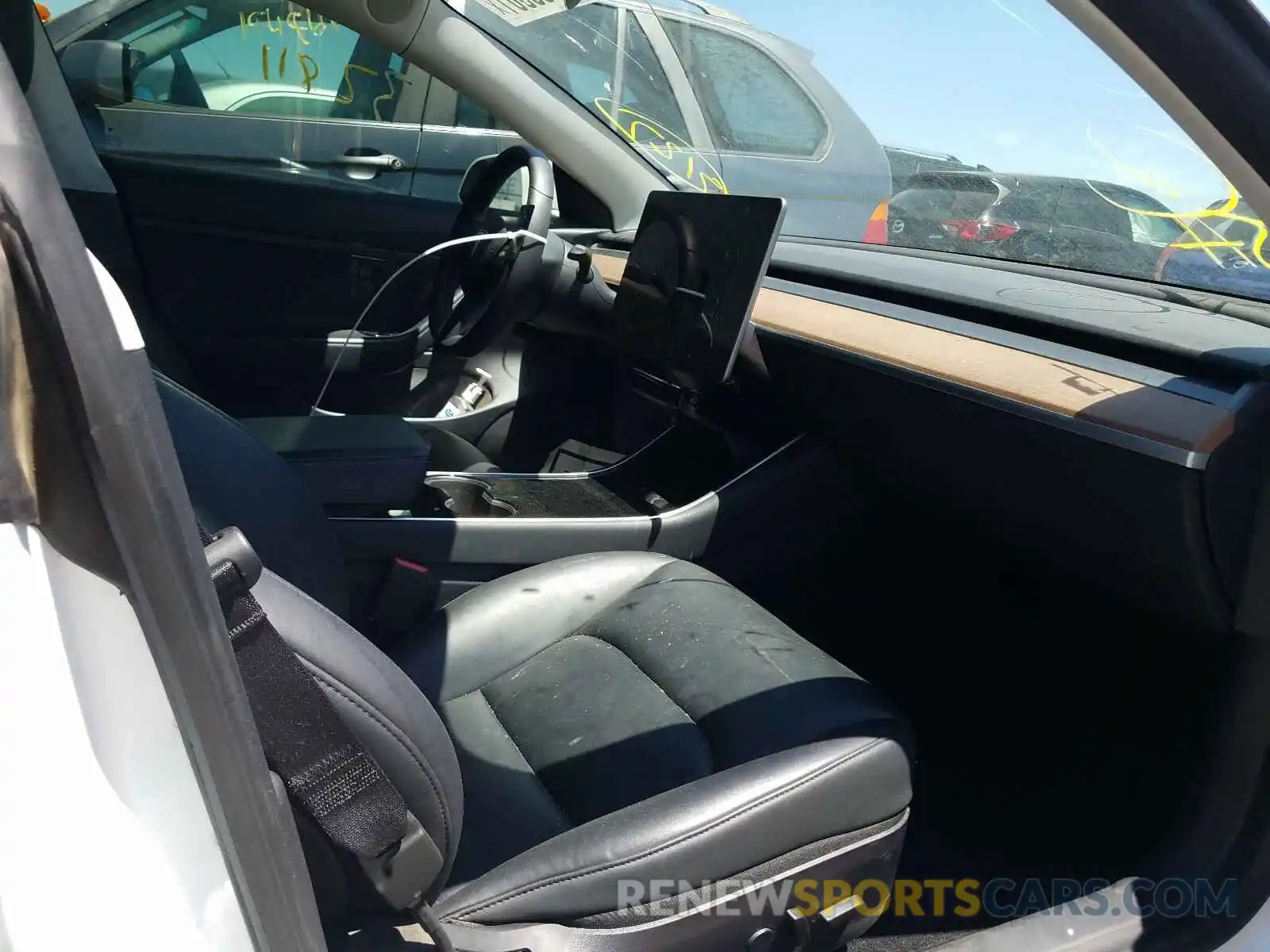 5 Photograph of a damaged car 5YJ3E1EA9LF631390 TESLA MODEL 3 2020