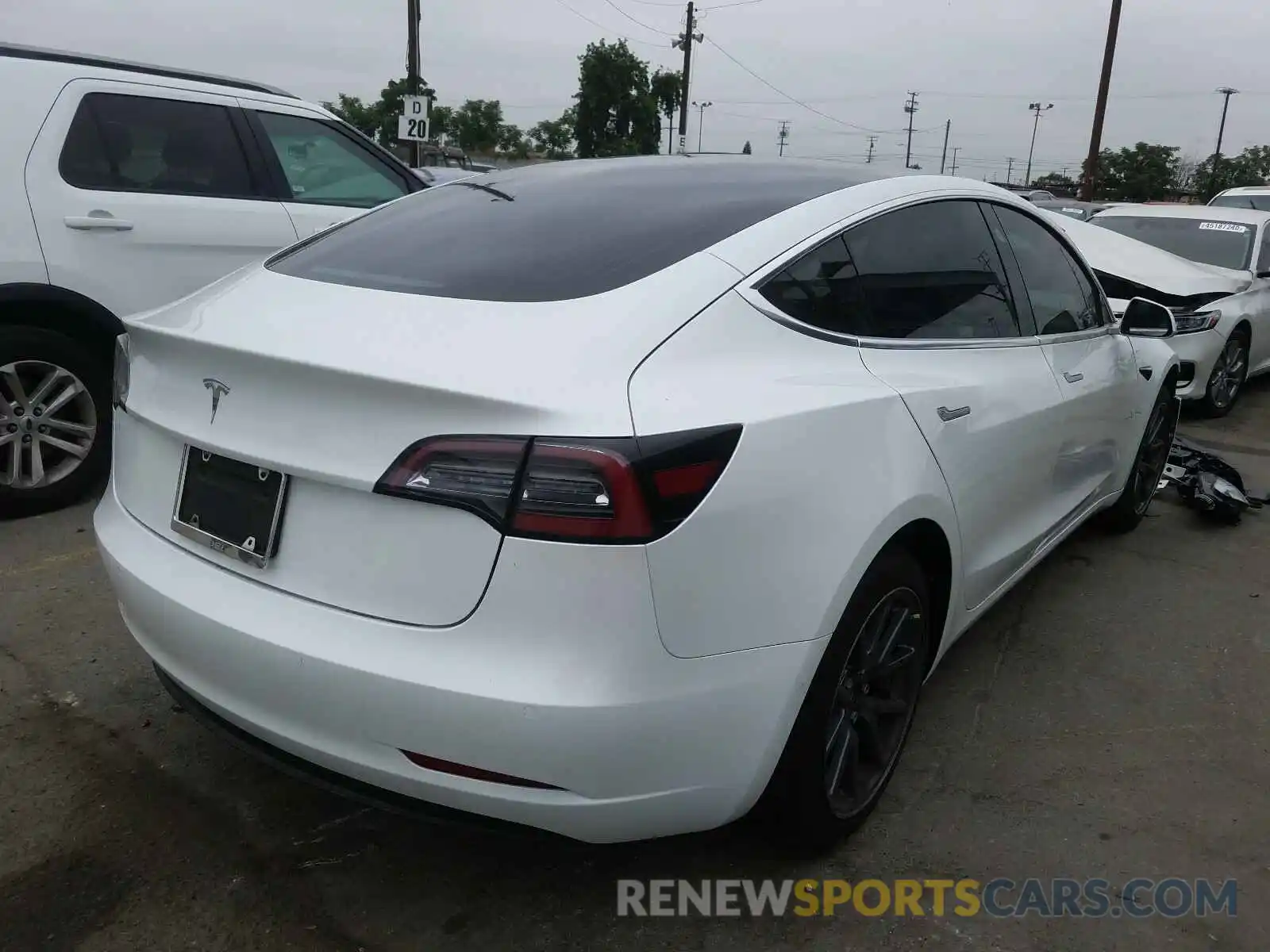 4 Фотография поврежденного автомобиля 5YJ3E1EA9LF634788 TESLA MODEL 3 2020