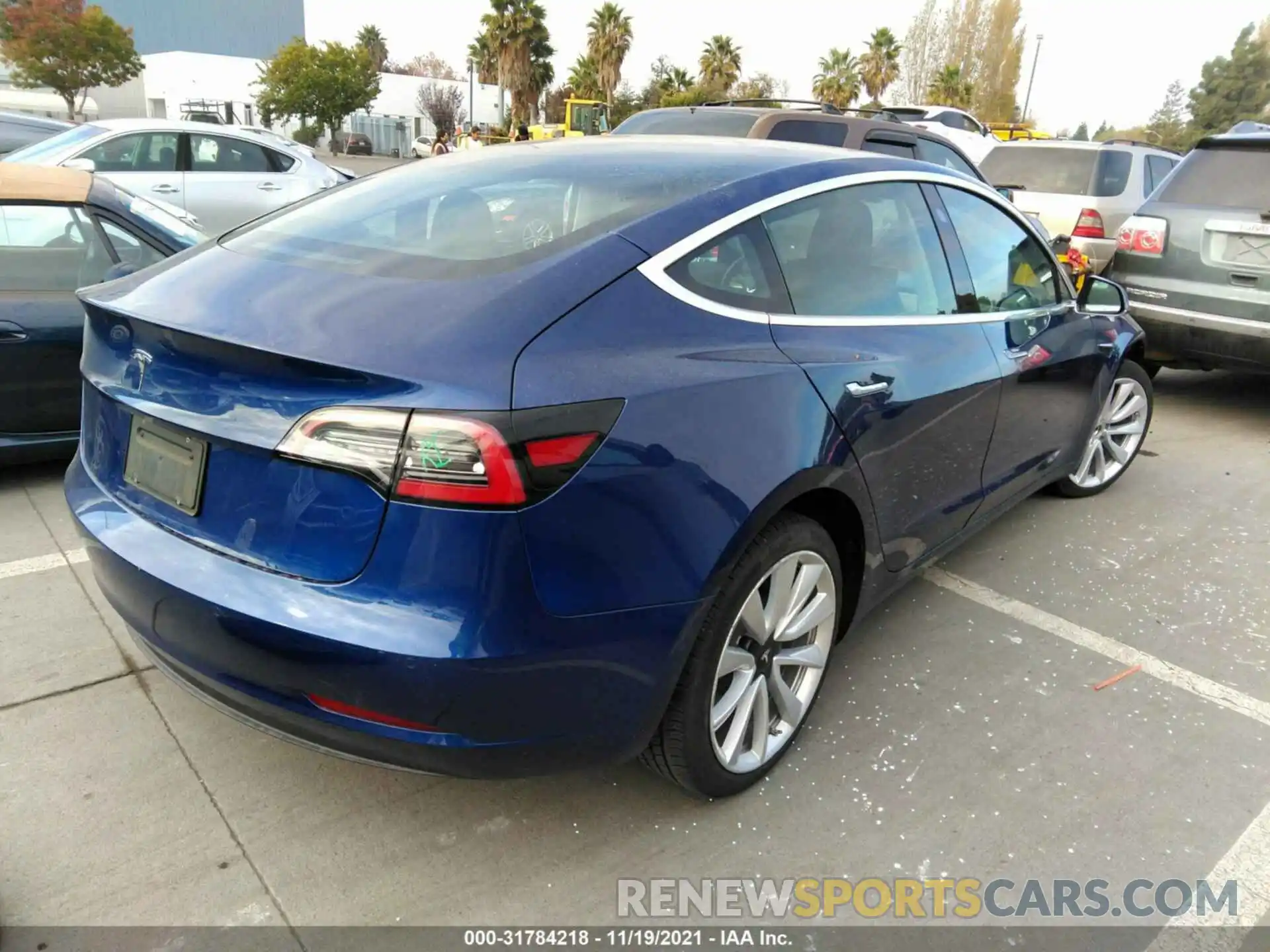 4 Photograph of a damaged car 5YJ3E1EA9LF645841 TESLA MODEL 3 2020