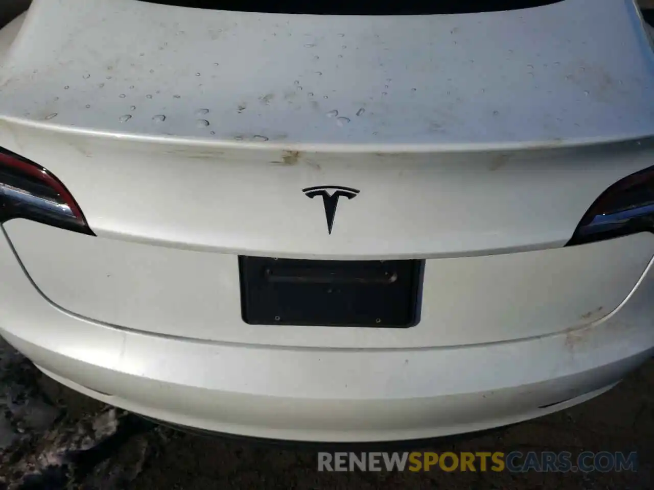 7 Photograph of a damaged car 5YJ3E1EA9LF658735 TESLA MODEL 3 2020