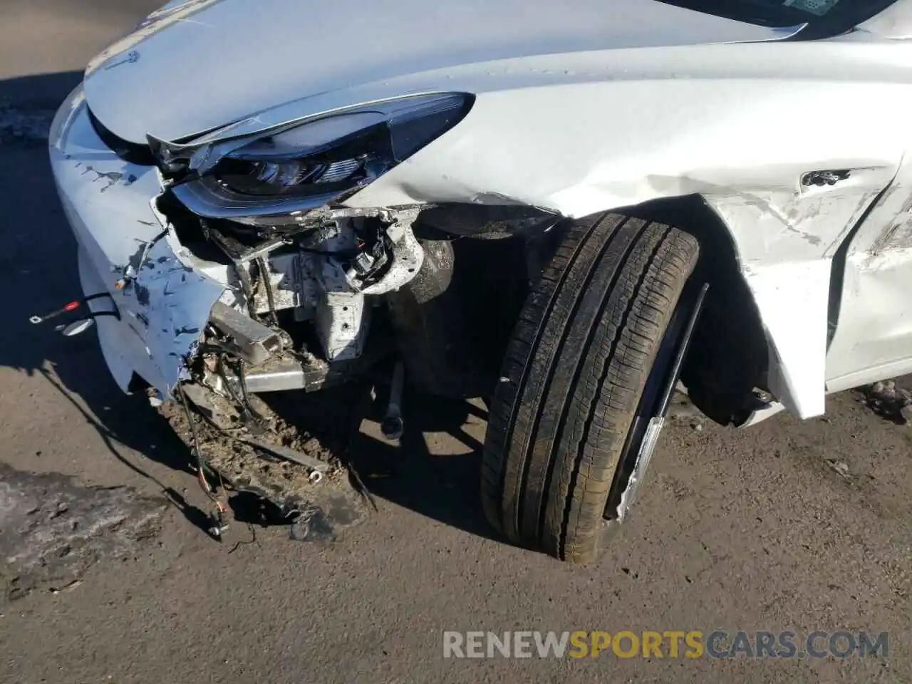 9 Photograph of a damaged car 5YJ3E1EA9LF658735 TESLA MODEL 3 2020