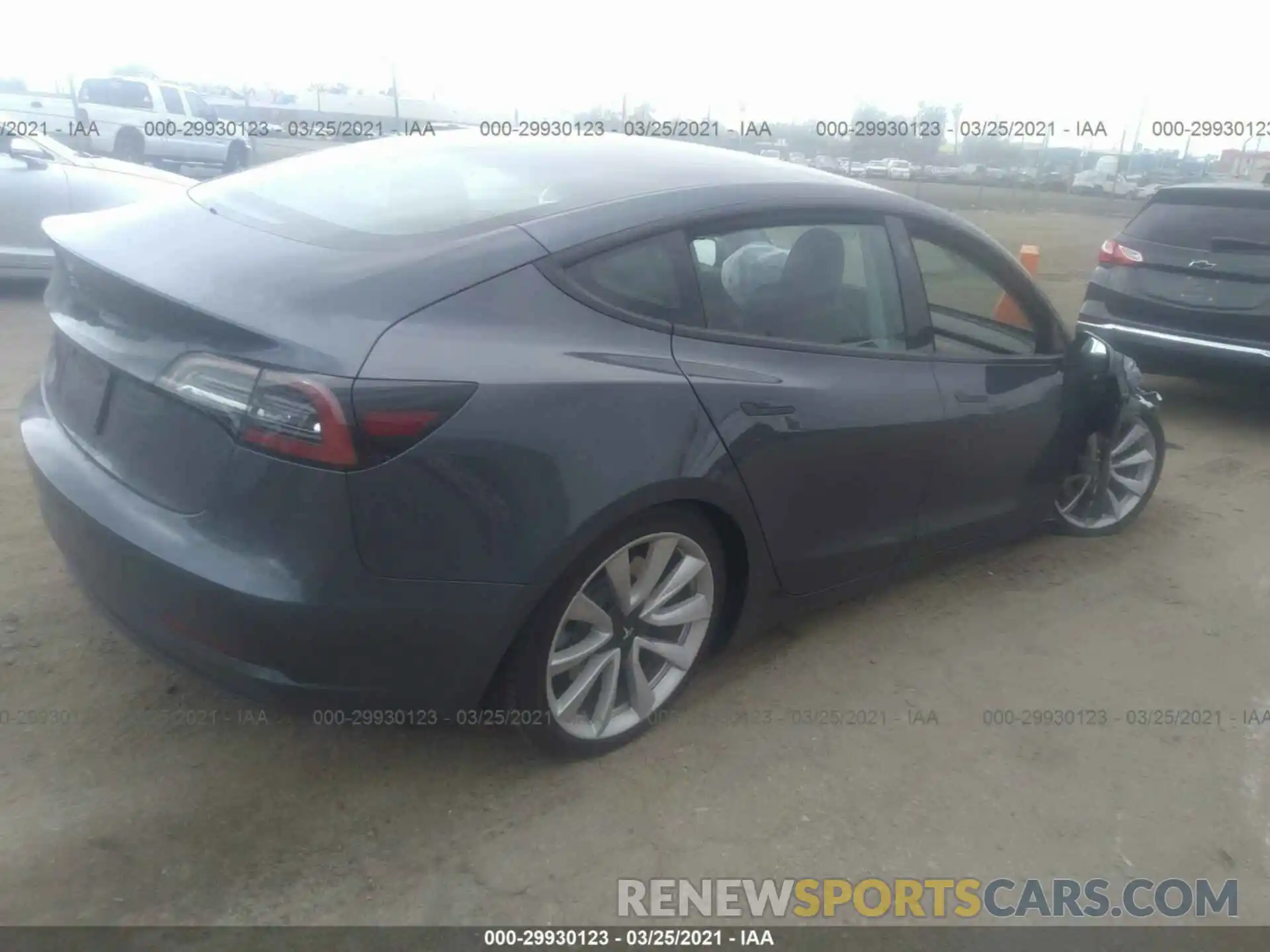 4 Фотография поврежденного автомобиля 5YJ3E1EA9LF660971 TESLA MODEL 3 2020