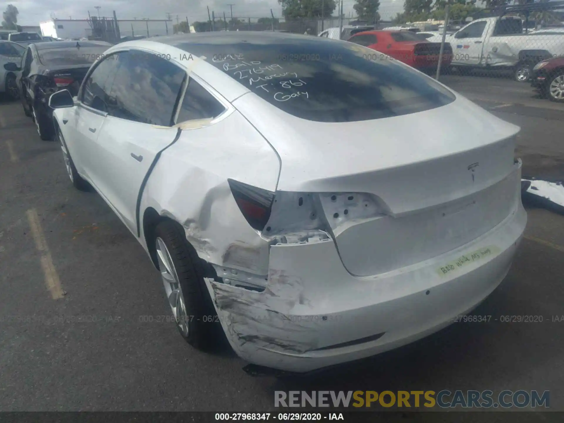 3 Photograph of a damaged car 5YJ3E1EA9LF661487 TESLA MODEL 3 2020