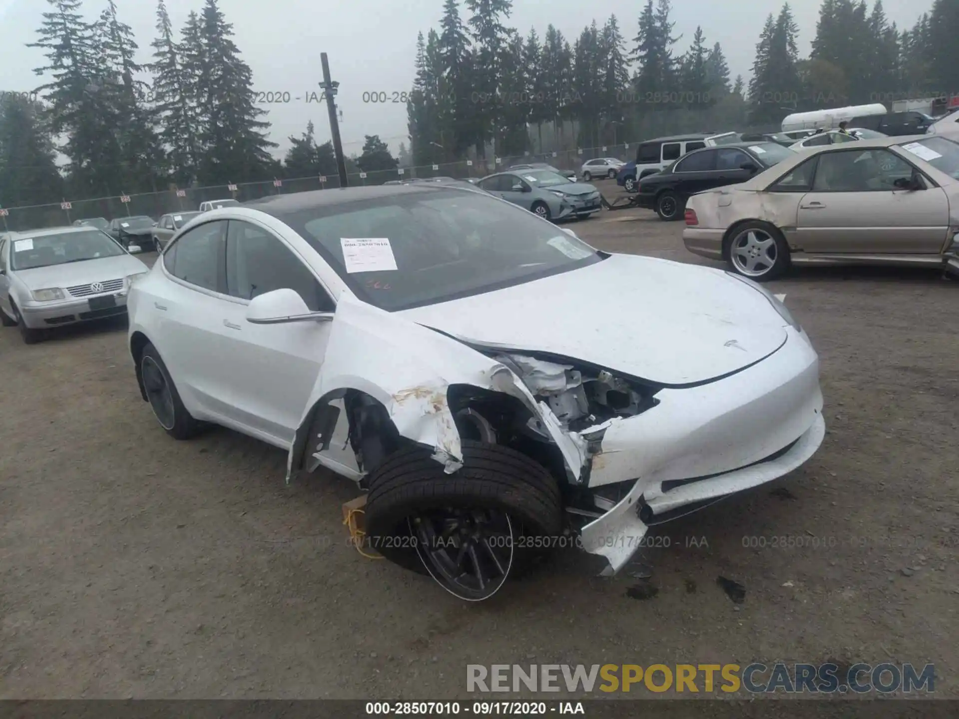 1 Photograph of a damaged car 5YJ3E1EA9LF706539 TESLA MODEL 3 2020