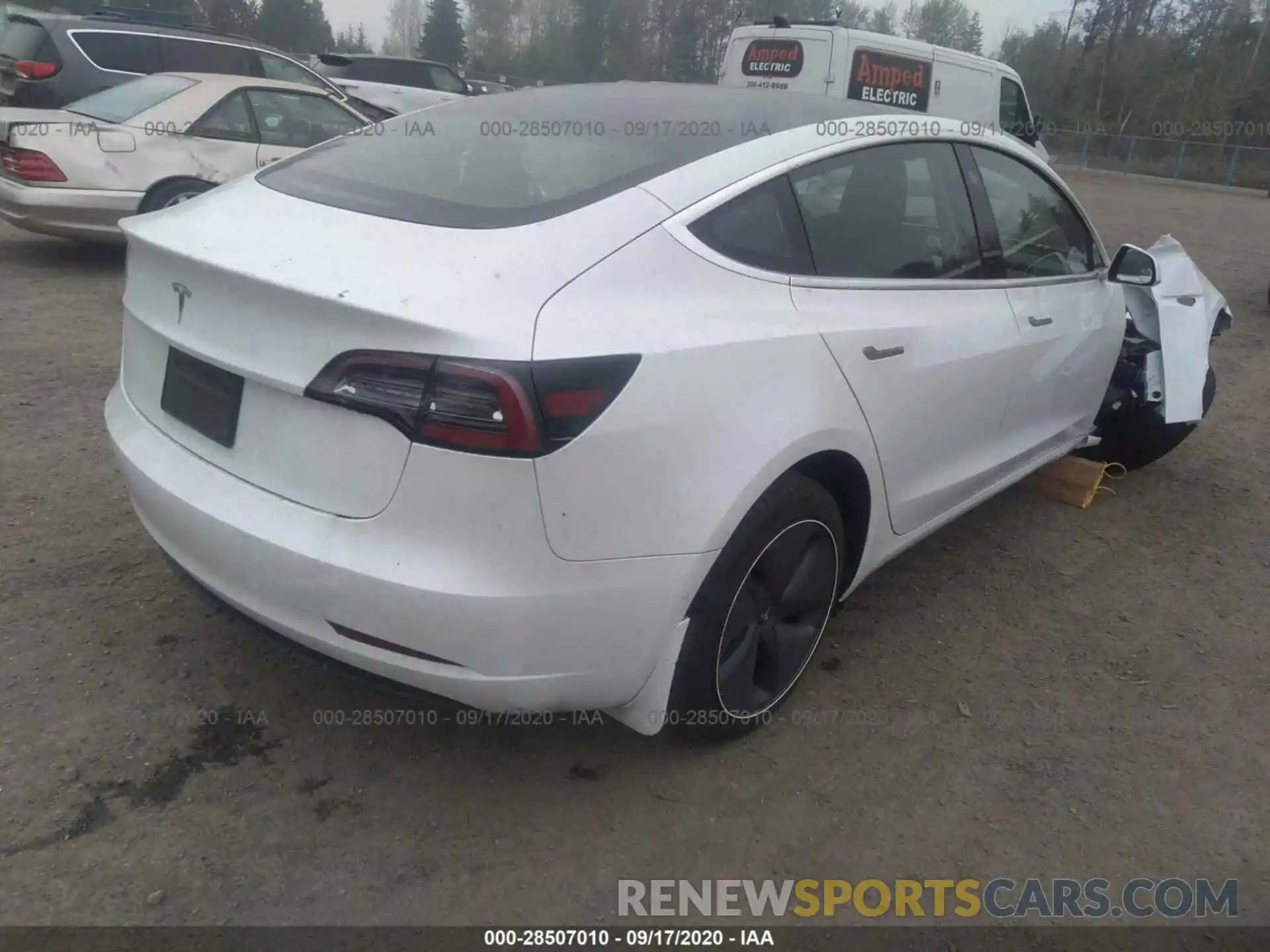 4 Photograph of a damaged car 5YJ3E1EA9LF706539 TESLA MODEL 3 2020