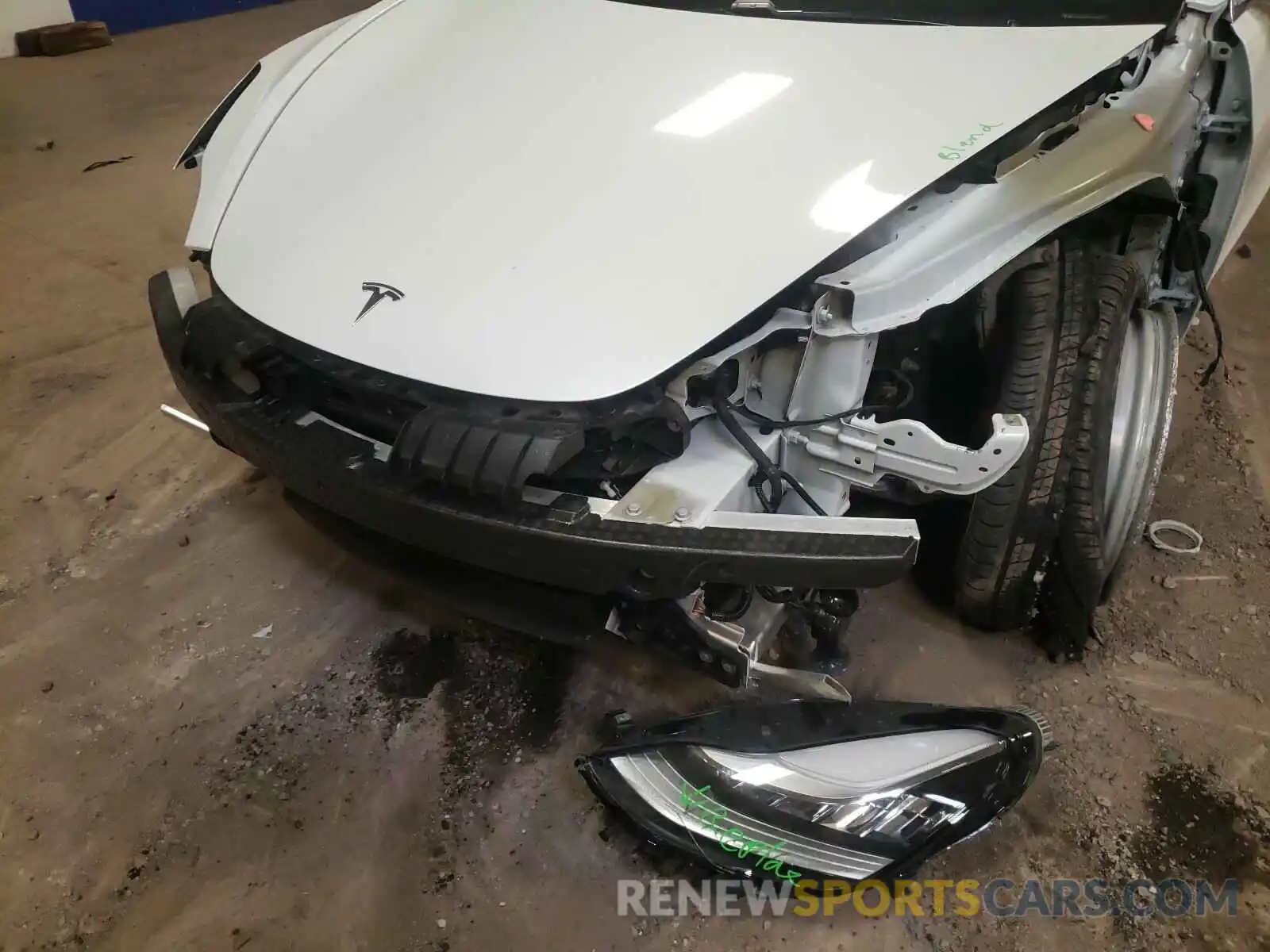 9 Photograph of a damaged car 5YJ3E1EA9LF738021 TESLA MODEL 3 2020