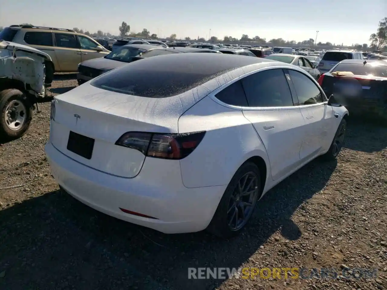 4 Фотография поврежденного автомобиля 5YJ3E1EA9LF738200 TESLA MODEL 3 2020