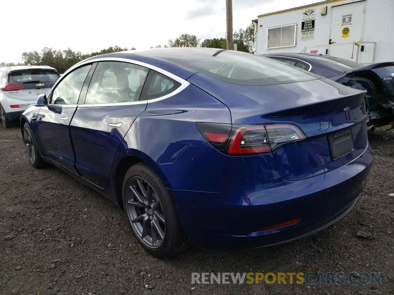 3 Photograph of a damaged car 5YJ3E1EA9LF739847 TESLA MODEL 3 2020