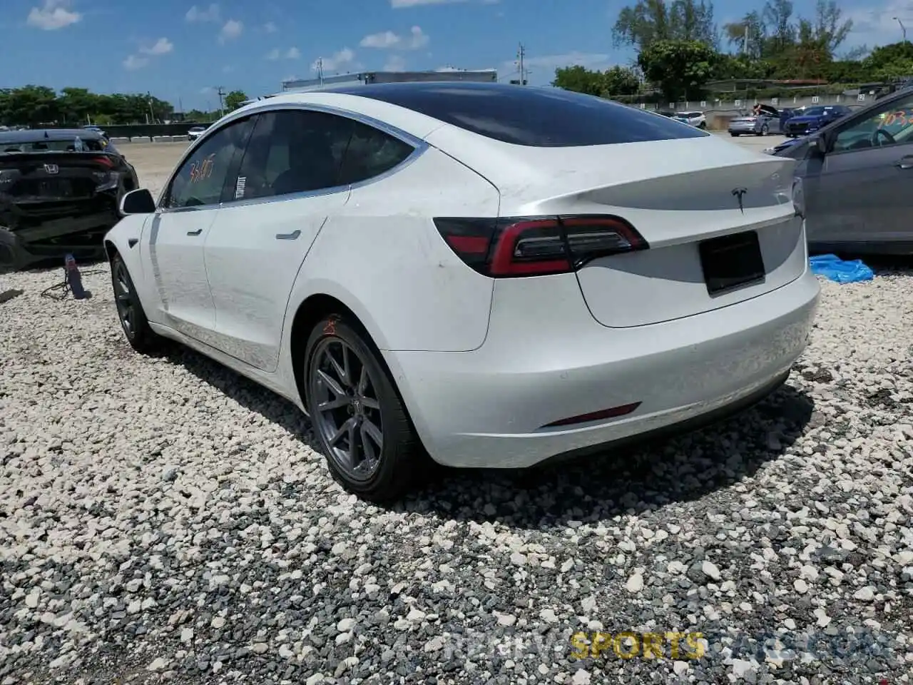 3 Photograph of a damaged car 5YJ3E1EA9LF792788 TESLA MODEL 3 2020