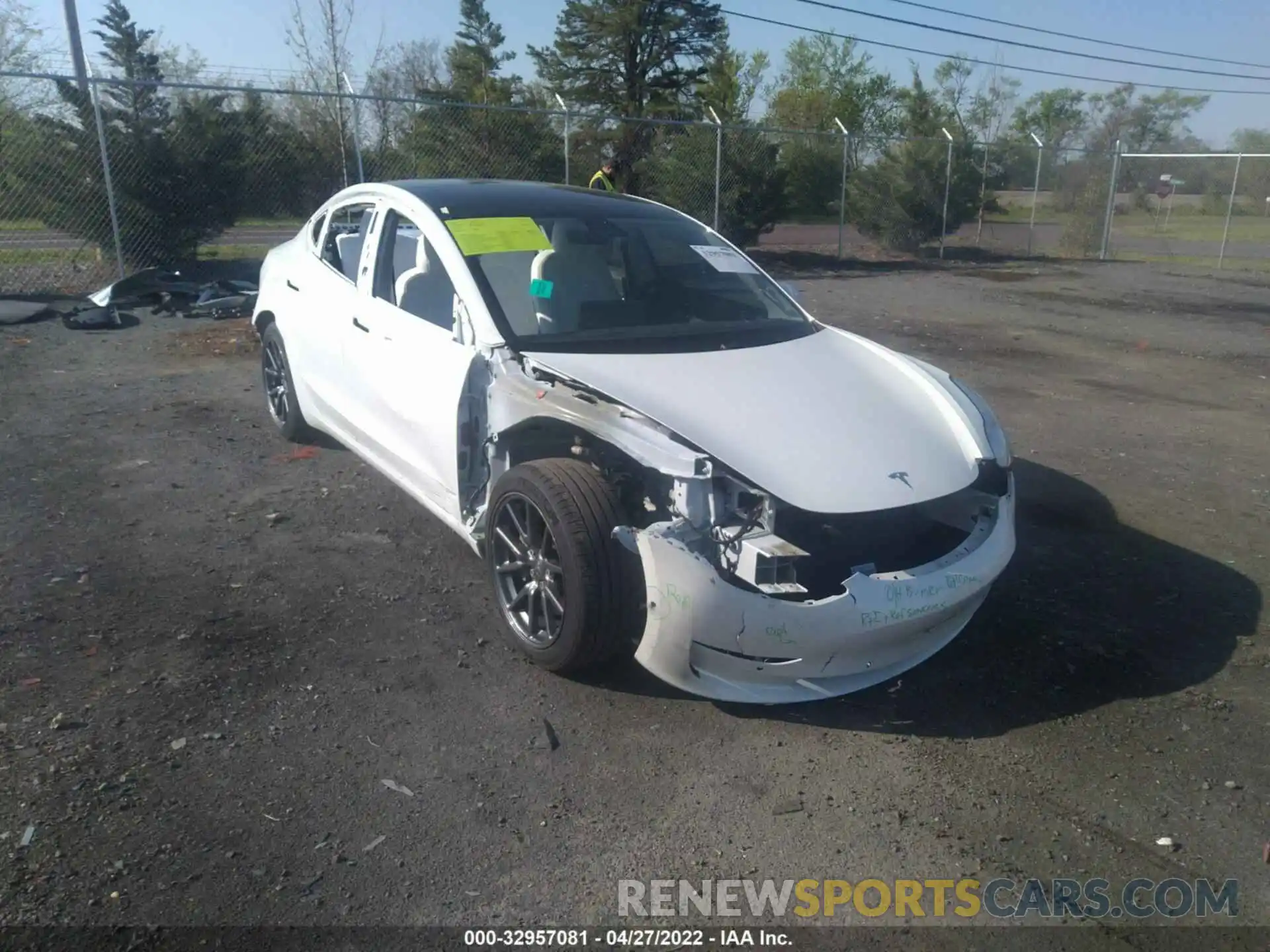 6 Photograph of a damaged car 5YJ3E1EA9LF793262 TESLA MODEL 3 2020