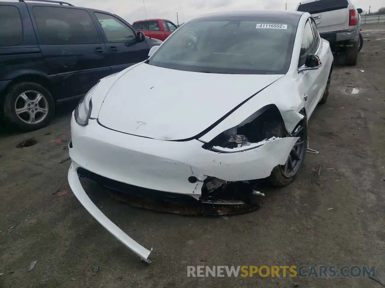 10 Photograph of a damaged car 5YJ3E1EA9LF797358 TESLA MODEL 3 2020