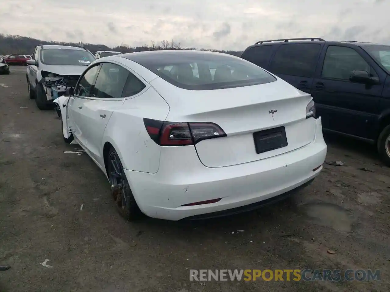 3 Photograph of a damaged car 5YJ3E1EA9LF797358 TESLA MODEL 3 2020