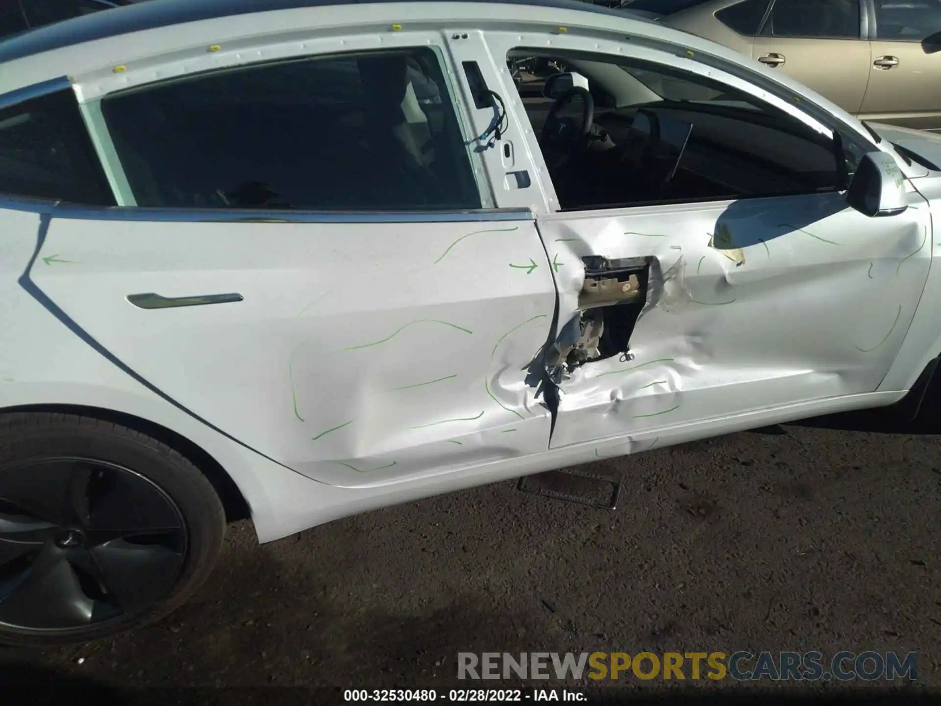 6 Photograph of a damaged car 5YJ3E1EA9LF804583 TESLA MODEL 3 2020