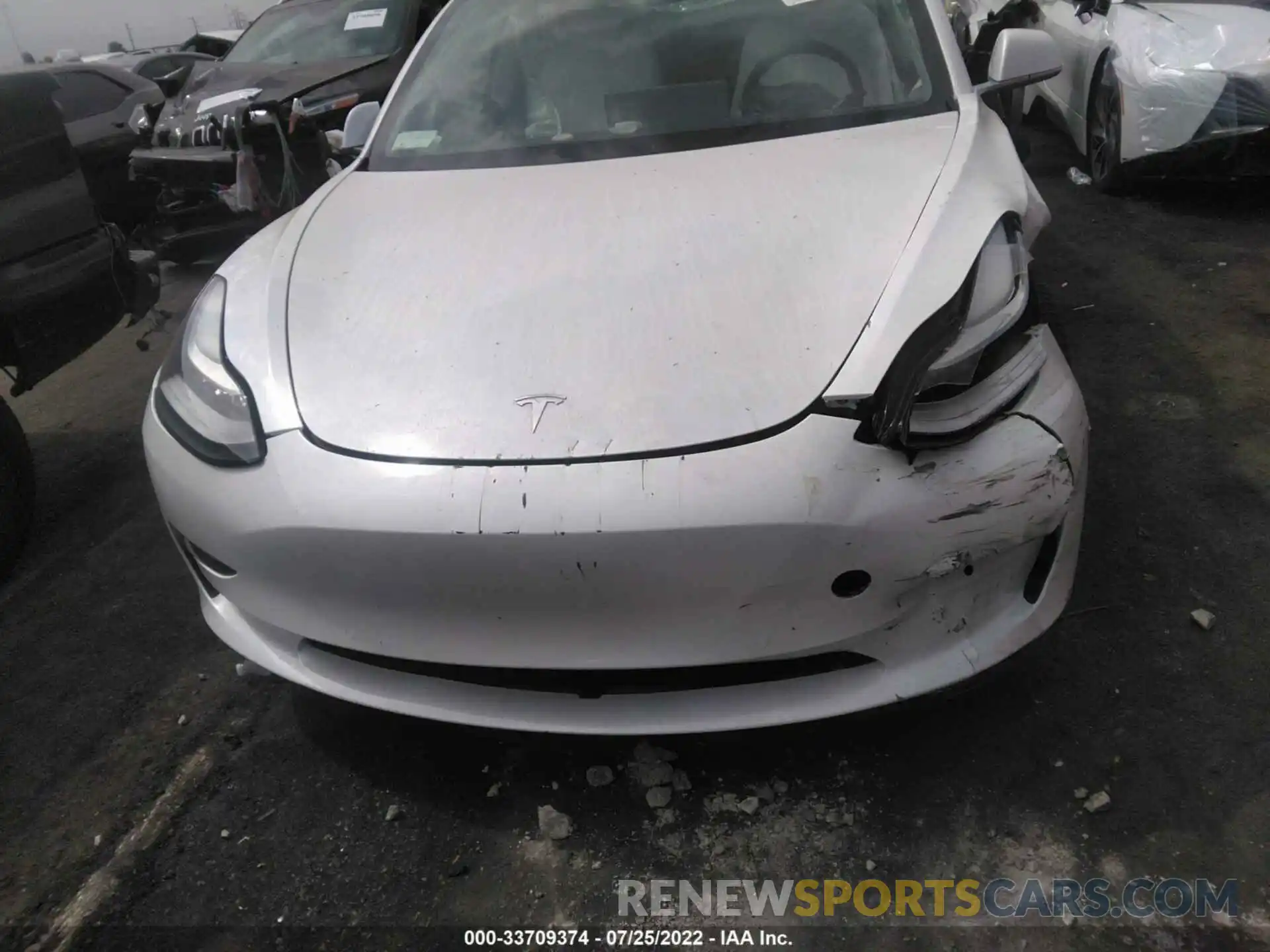 10 Photograph of a damaged car 5YJ3E1EA9LF806916 TESLA MODEL 3 2020