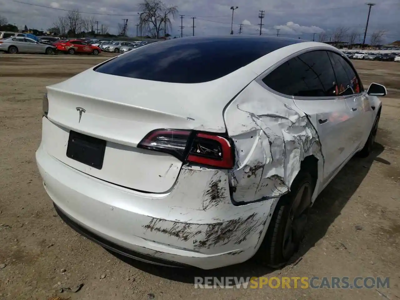 4 Photograph of a damaged car 5YJ3E1EA9LF807516 TESLA MODEL 3 2020