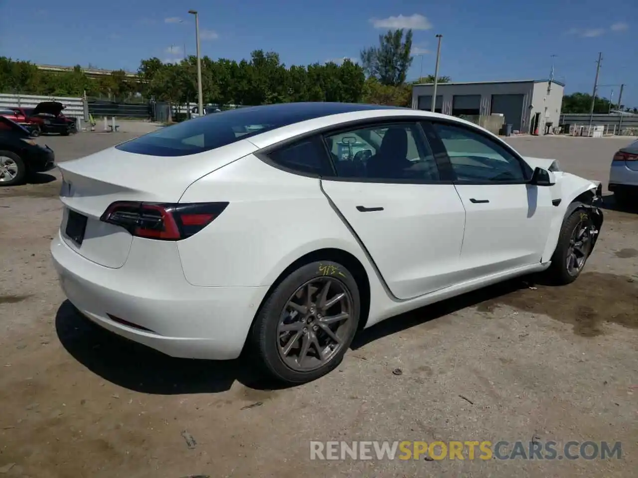 3 Photograph of a damaged car 5YJ3E1EAXLF504261 TESLA MODEL 3 2020