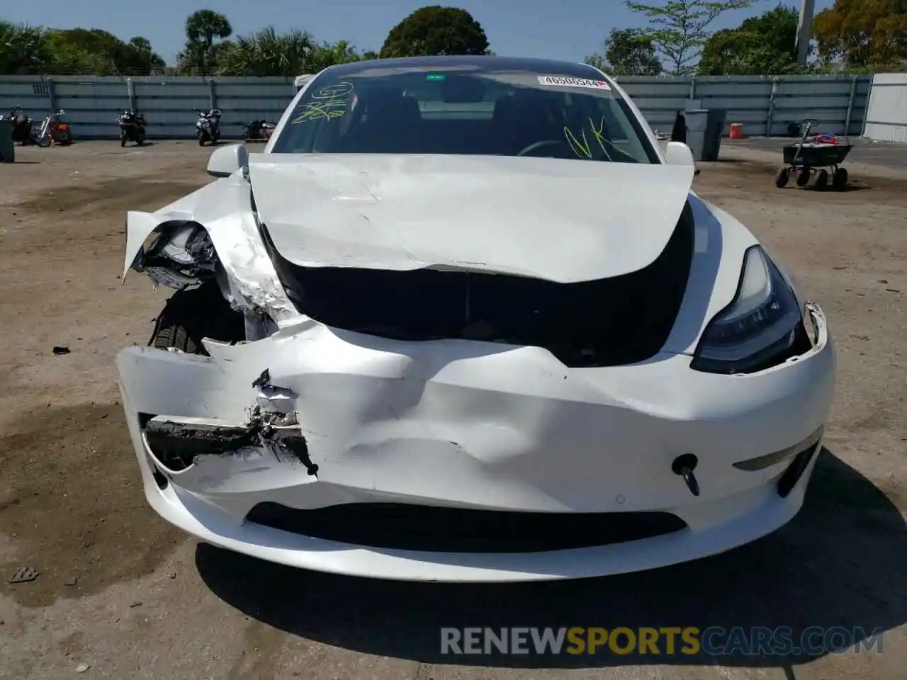 5 Photograph of a damaged car 5YJ3E1EAXLF504261 TESLA MODEL 3 2020